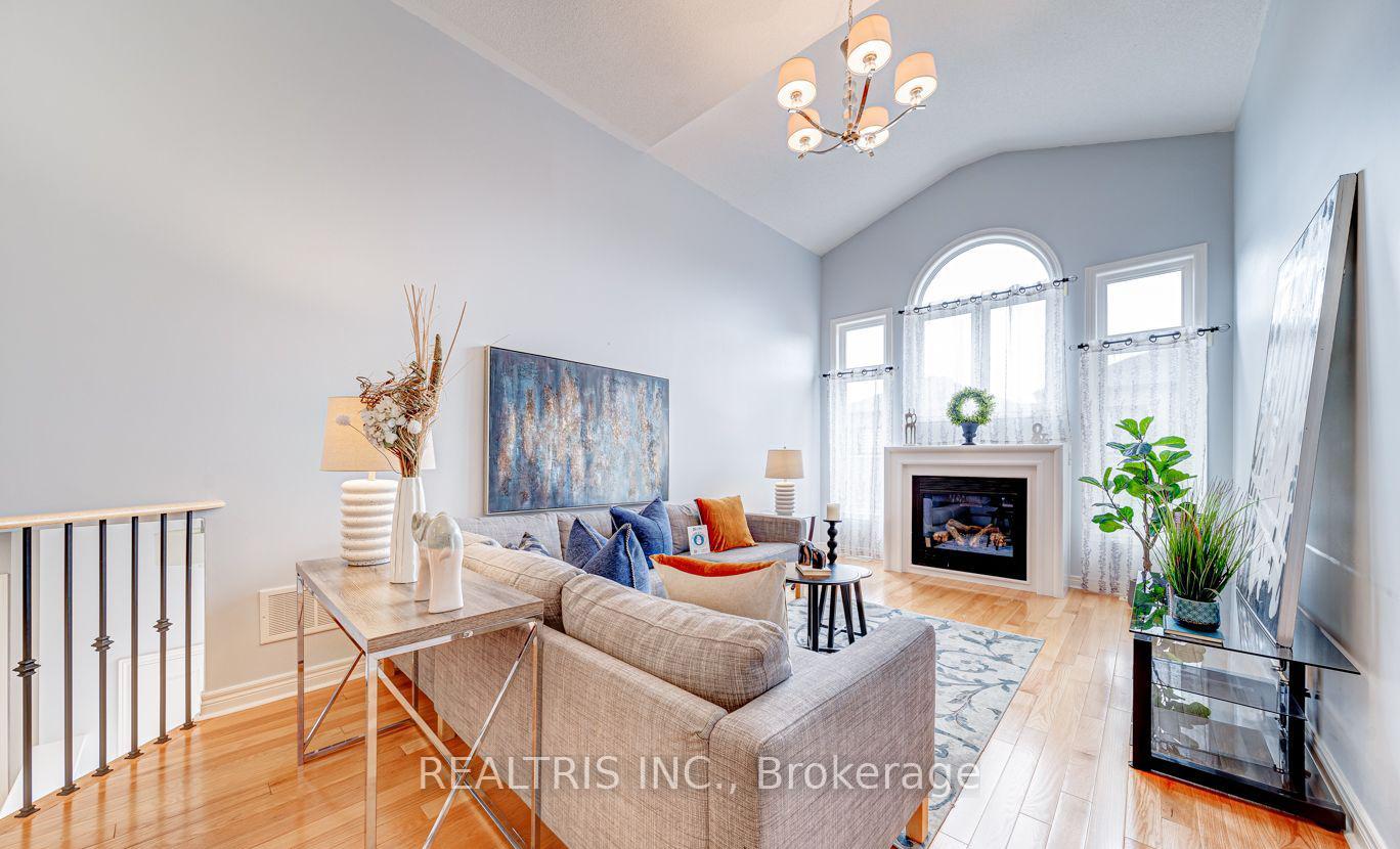 Photo 19 of 59 Honey Glen Avenue, Markham, Cornell — HOMEH