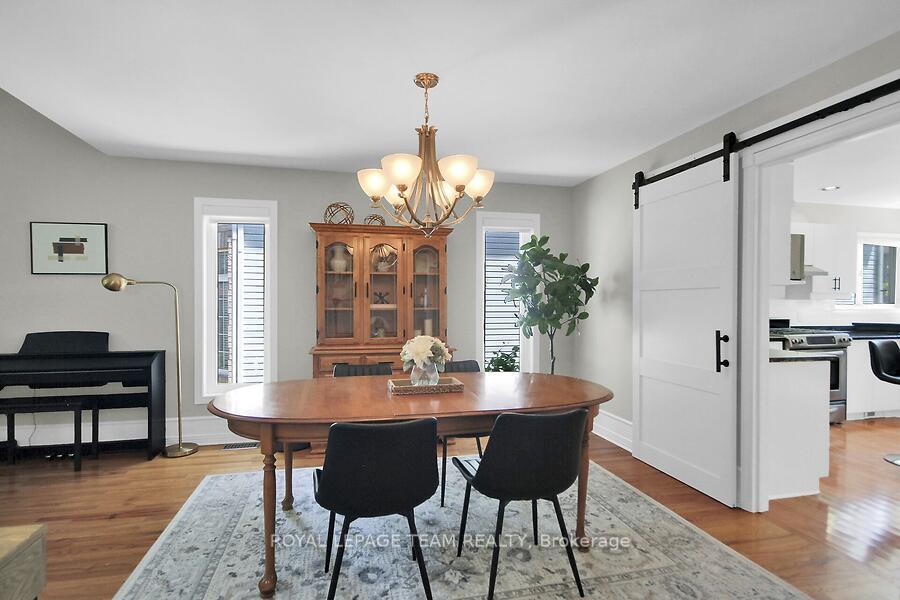 Photo 11 of 23 Windgate Crescent, Ottawa, Kanata - Emerald Meadows/Trailwest — HOMEH
