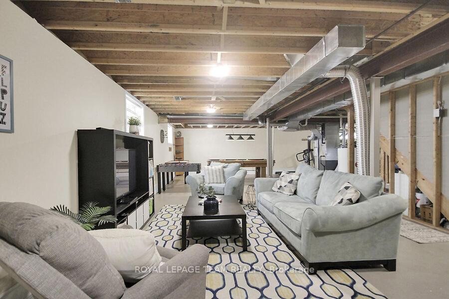Photo 39 of 23 Windgate Crescent, Ottawa, Kanata - Emerald Meadows/Trailwest — HOMEH