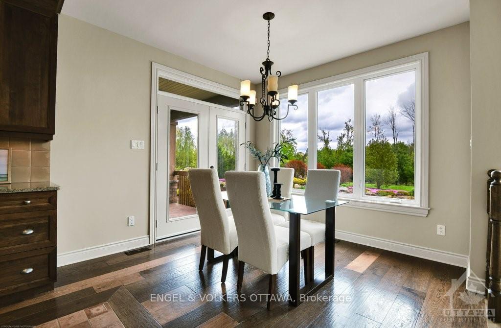 Photo 11 of 5844 Longhearth Way, Ottawa, Manotick East to Manotick Station — HOMEH