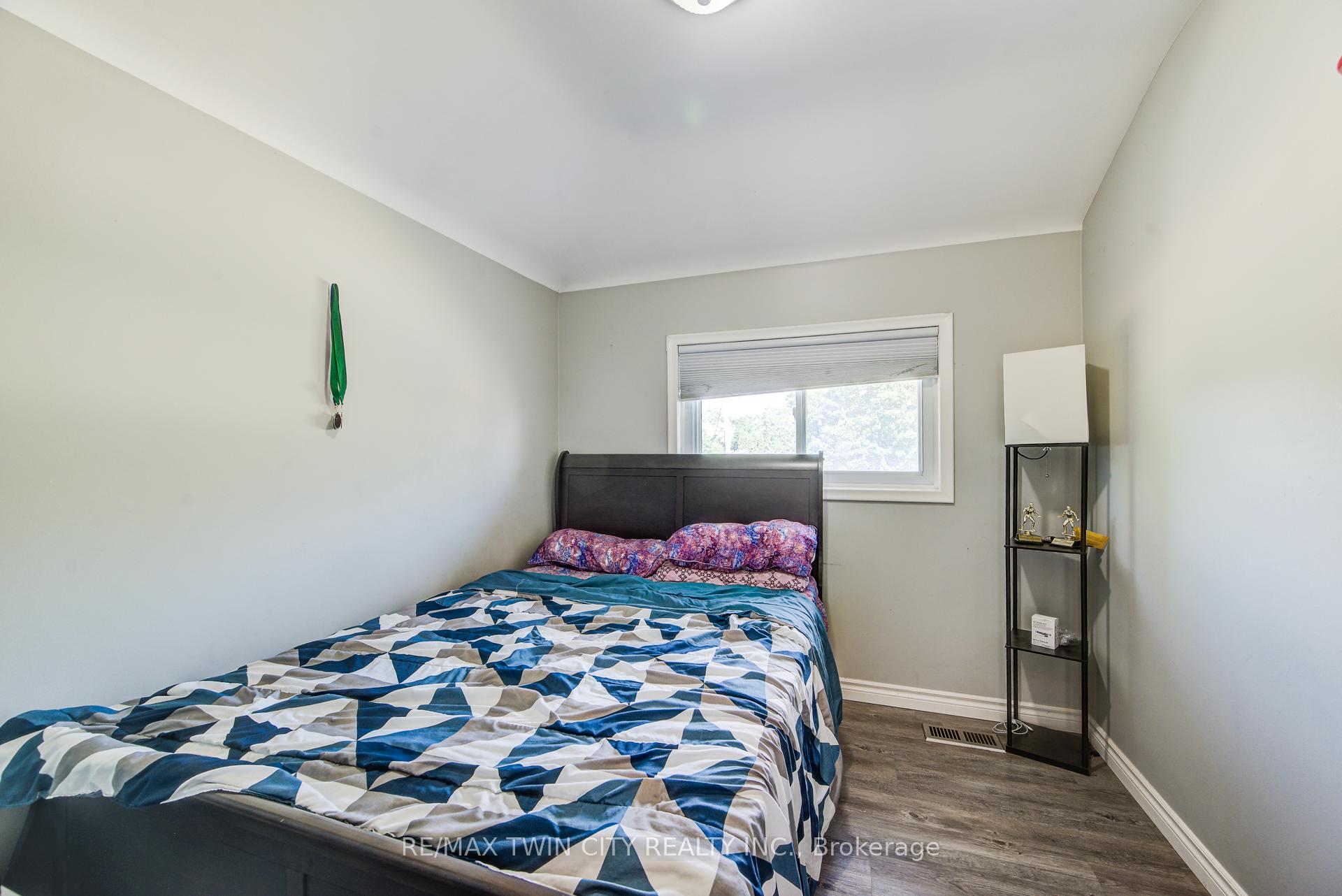 Photo 12 of 124 Wilfred Avenue, Kitchener — HOMEH