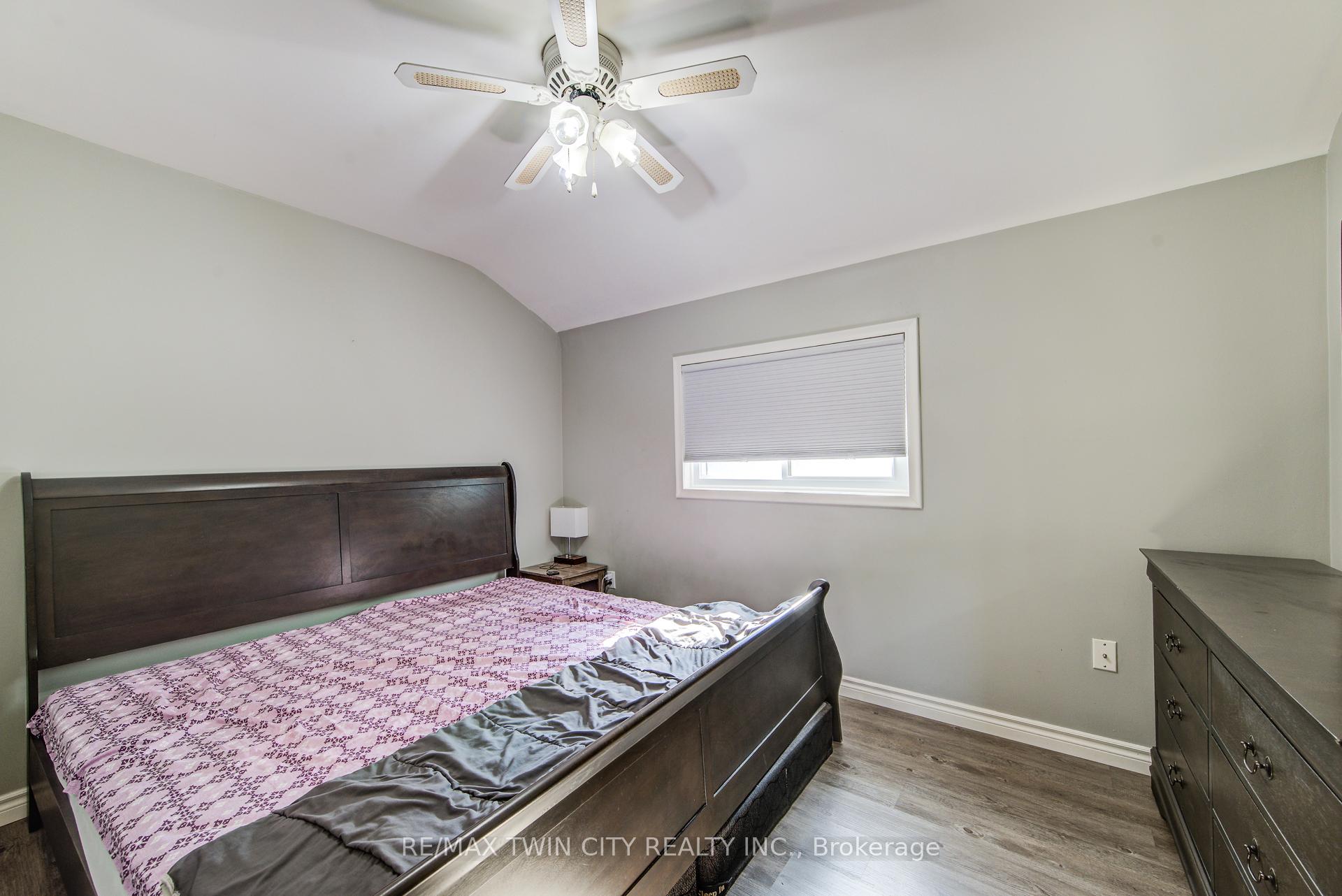 Photo 14 of 124 Wilfred Avenue, Kitchener — HOMEH