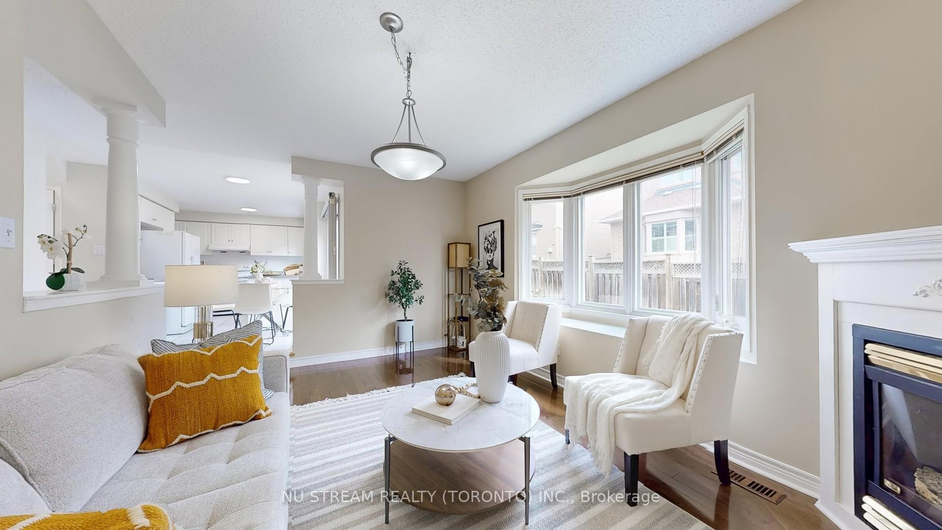 Photo 11 of 40 Primrose Path Crescent, Markham, Legacy — HOMEH