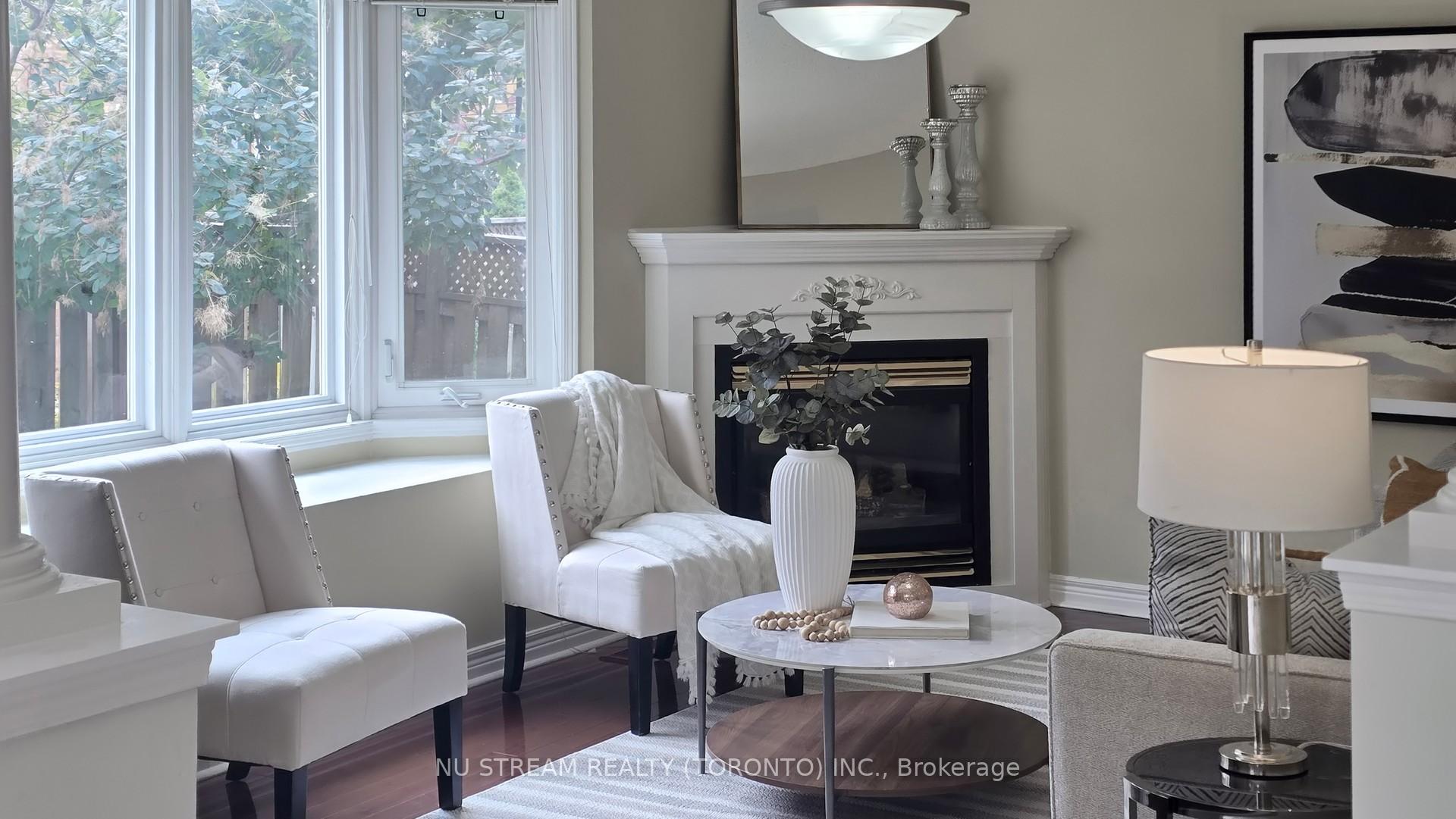Photo 12 of 40 Primrose Path Crescent, Markham, Legacy — HOMEH