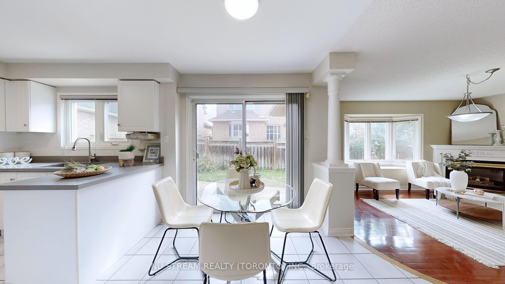 Photo 18 of 40 Primrose Path Crescent, Markham, Legacy — HOMEH