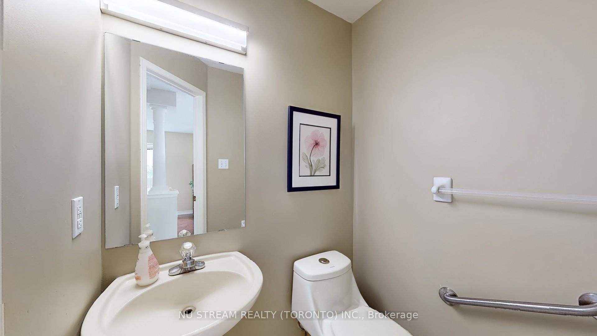 Photo 20 of 40 Primrose Path Crescent, Markham, Legacy — HOMEH