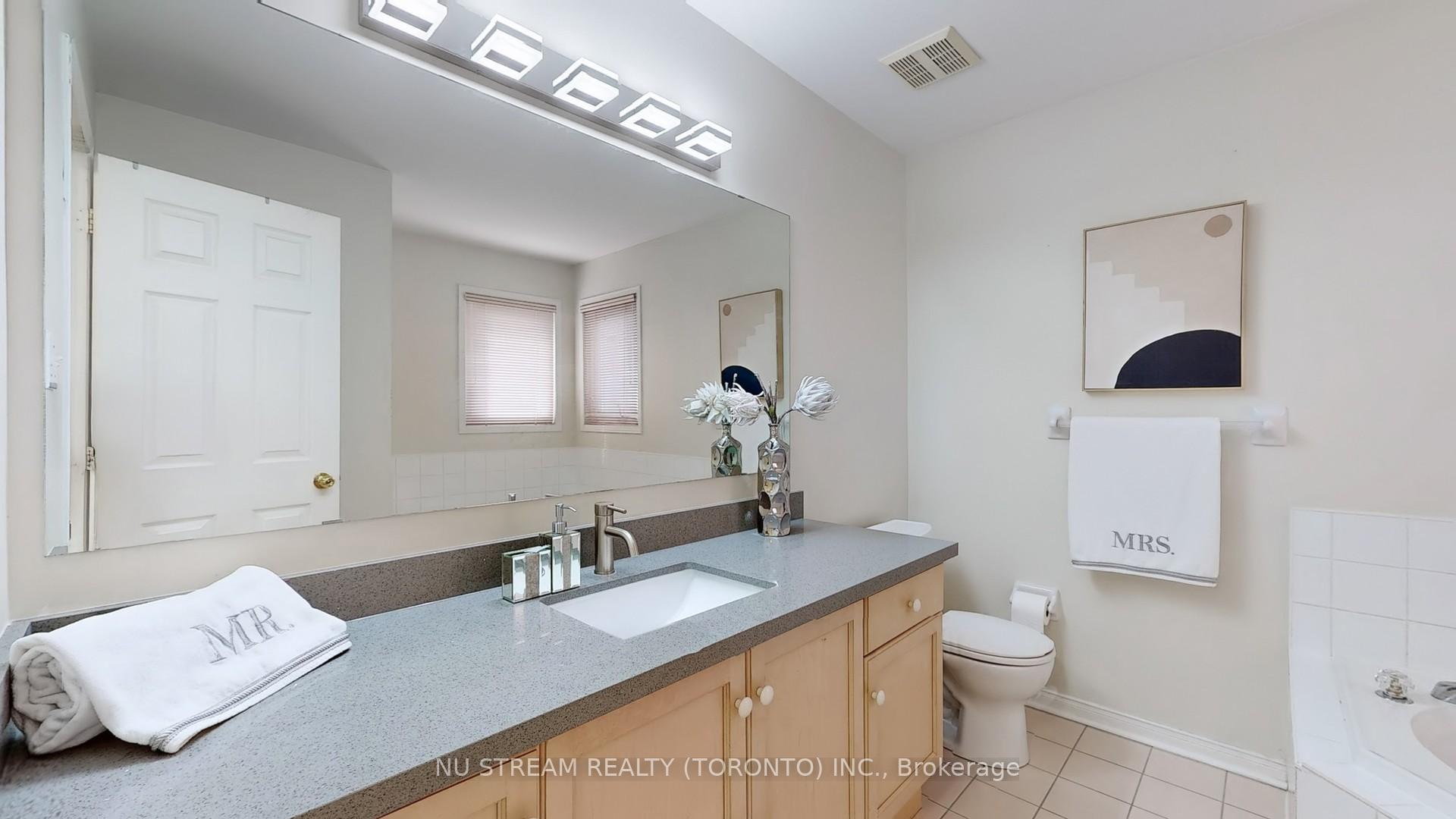 Photo 27 of 40 Primrose Path Crescent, Markham, Legacy — HOMEH