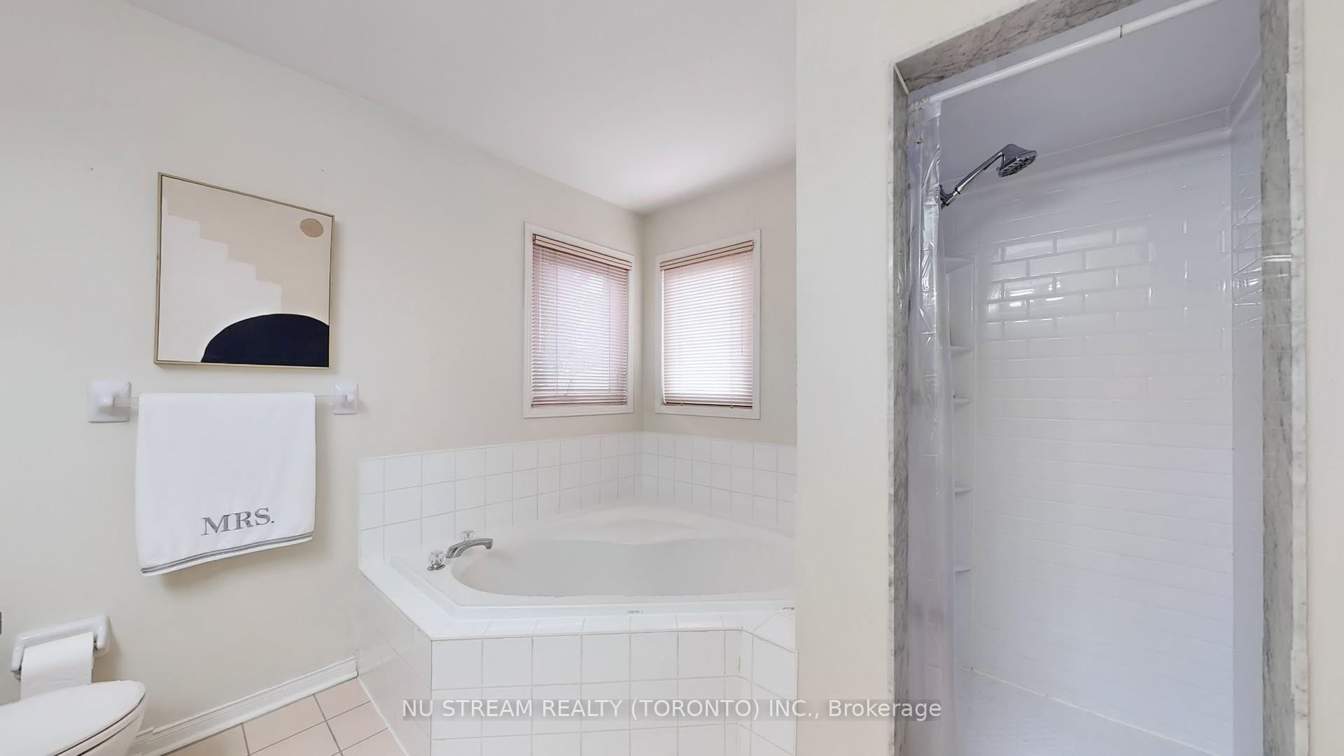 Photo 28 of 40 Primrose Path Crescent, Markham, Legacy — HOMEH