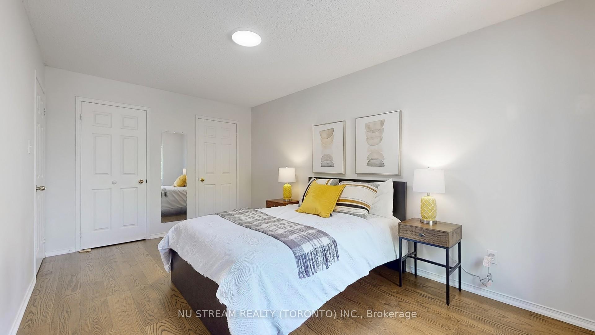 Photo 32 of 40 Primrose Path Crescent, Markham, Legacy — HOMEH