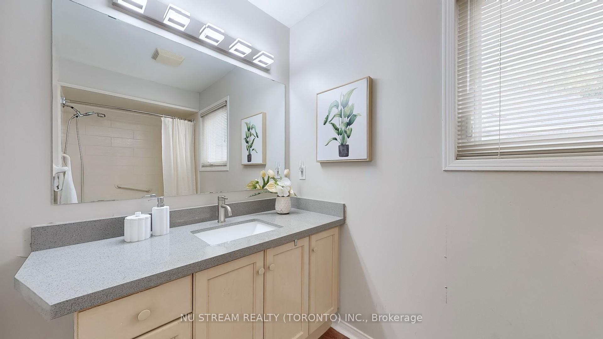 Photo 39 of 40 Primrose Path Crescent, Markham, Legacy — HOMEH