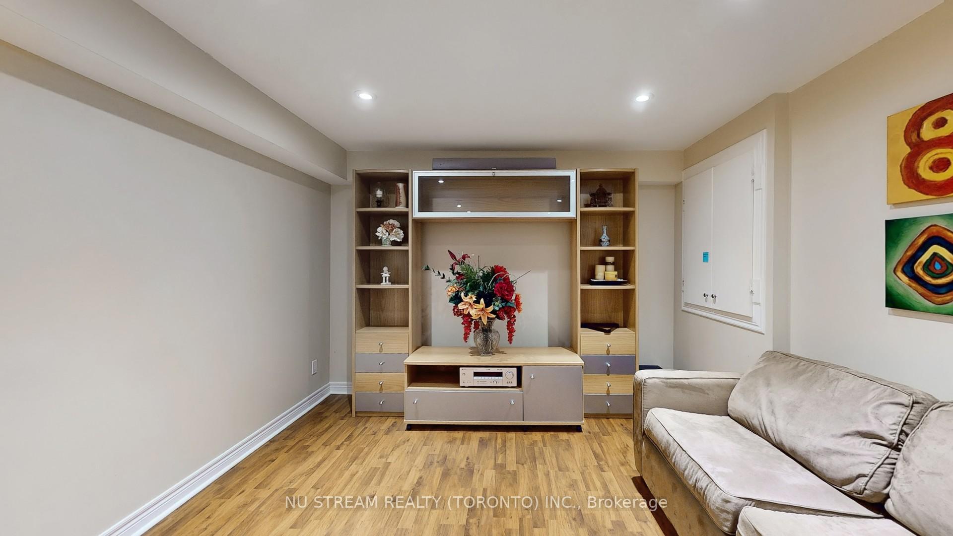 Photo 44 of 40 Primrose Path Crescent, Markham, Legacy — HOMEH