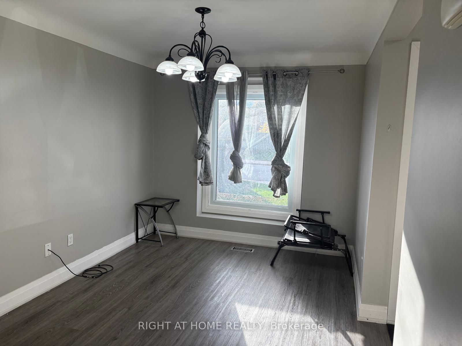Photo 4 of 385 Montmorency Drive E, Hamilton, Red Hill — HOMEH