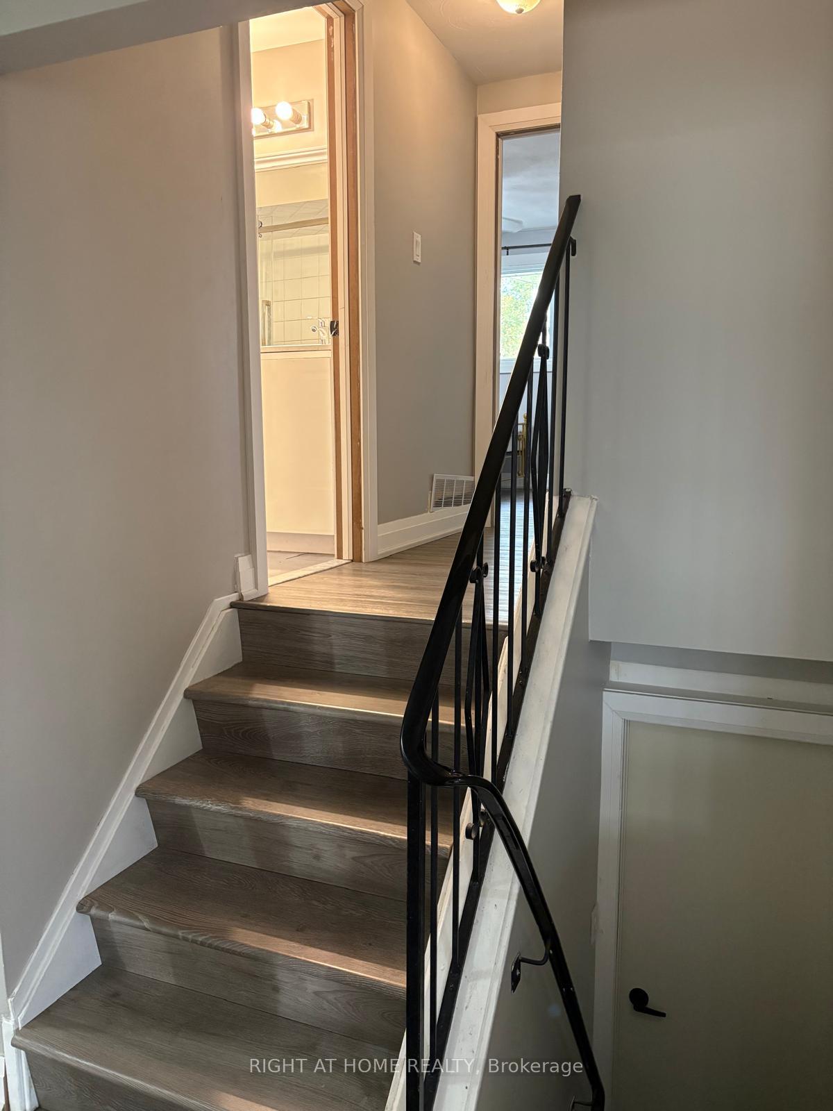 Photo 8 of 385 Montmorency Drive E, Hamilton, Red Hill — HOMEH