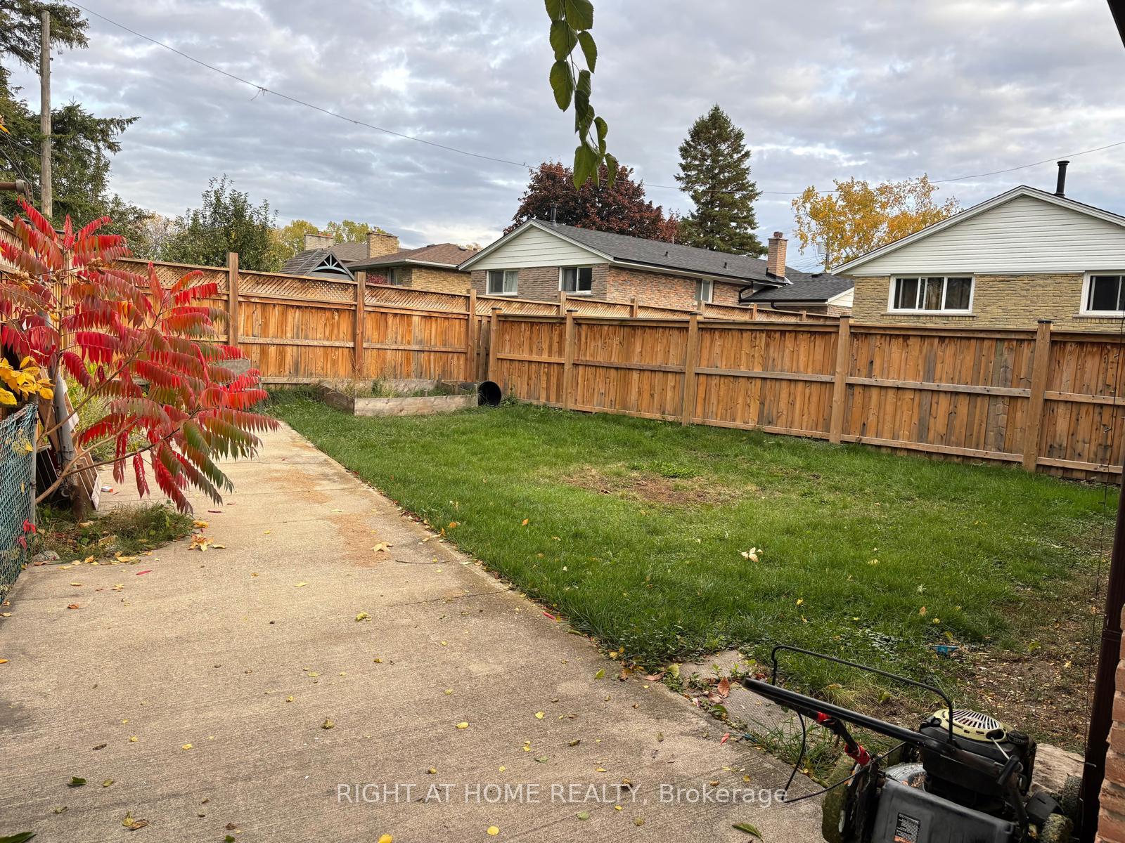 Photo 19 of 385 Montmorency Drive E, Hamilton, Red Hill — HOMEH