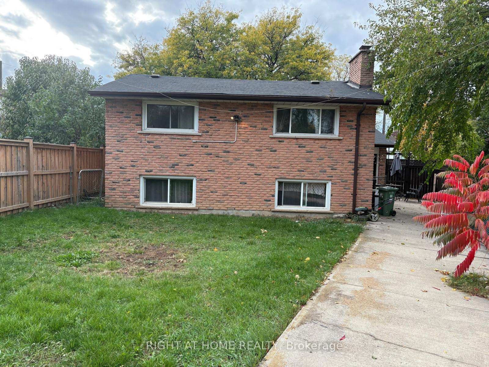 Photo 20 of 385 Montmorency Drive E, Hamilton, Red Hill — HOMEH