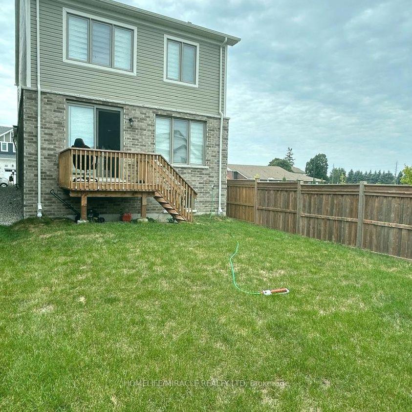 Photo 6 of 27 Forestwalk Street, Kitchener — HOMEH