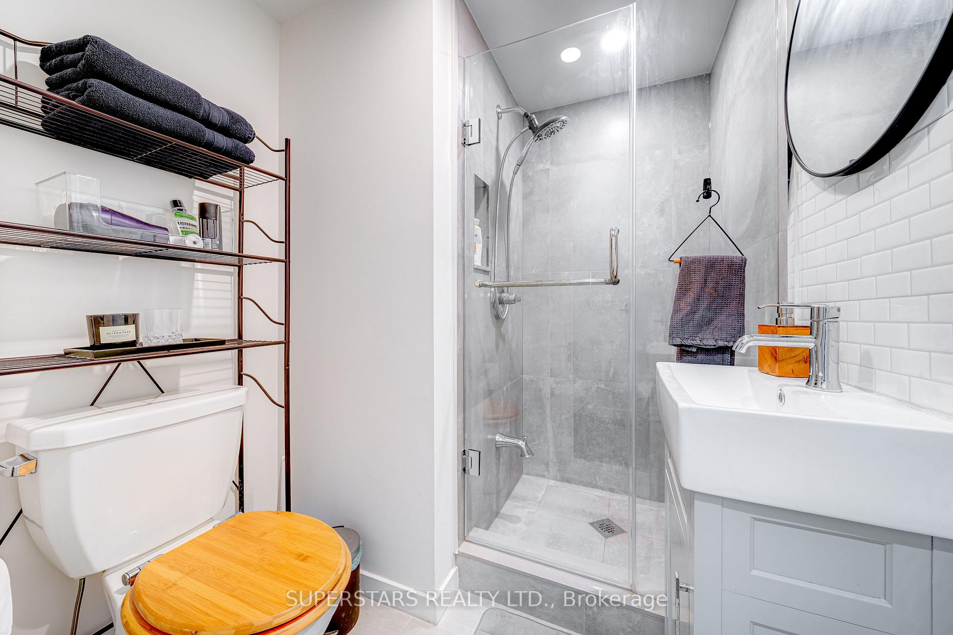 Photo 6 of 58 Armillo Place, Markham, Wismer — HOMEH