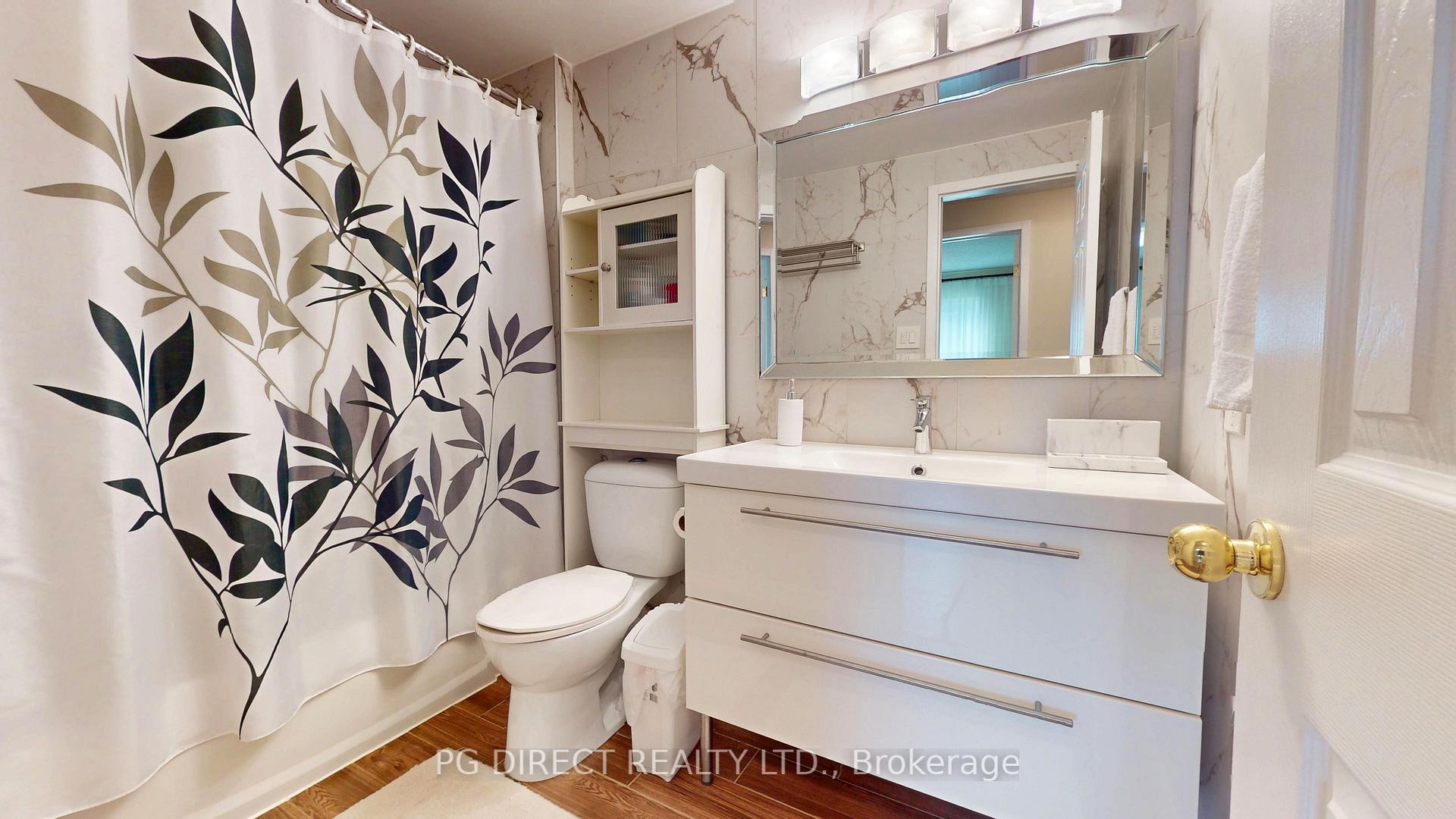 Photo 10 of 116 Oprington Court, Kitchener — HOMEH