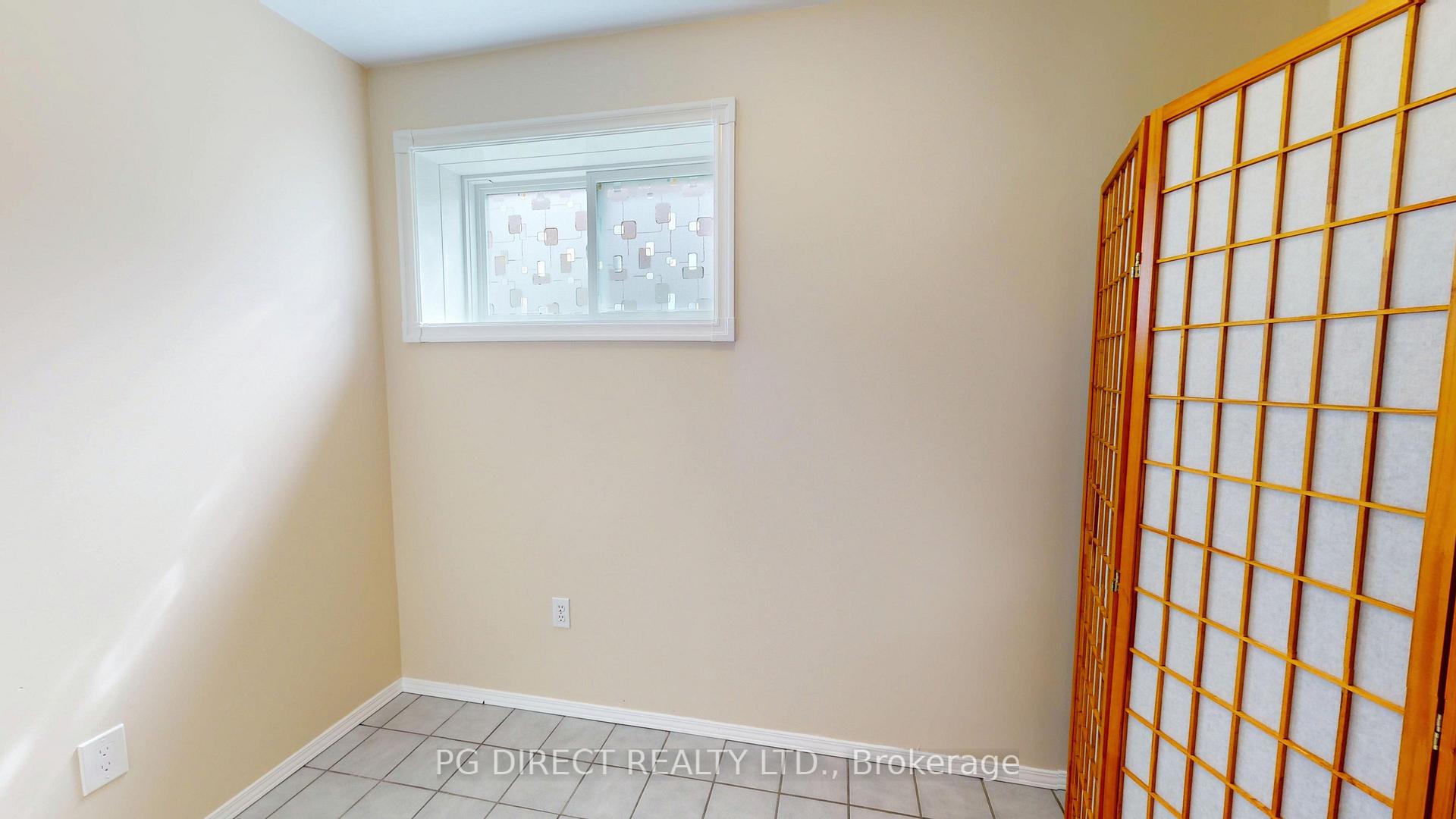 Photo 12 of 116 Oprington Court, Kitchener — HOMEH