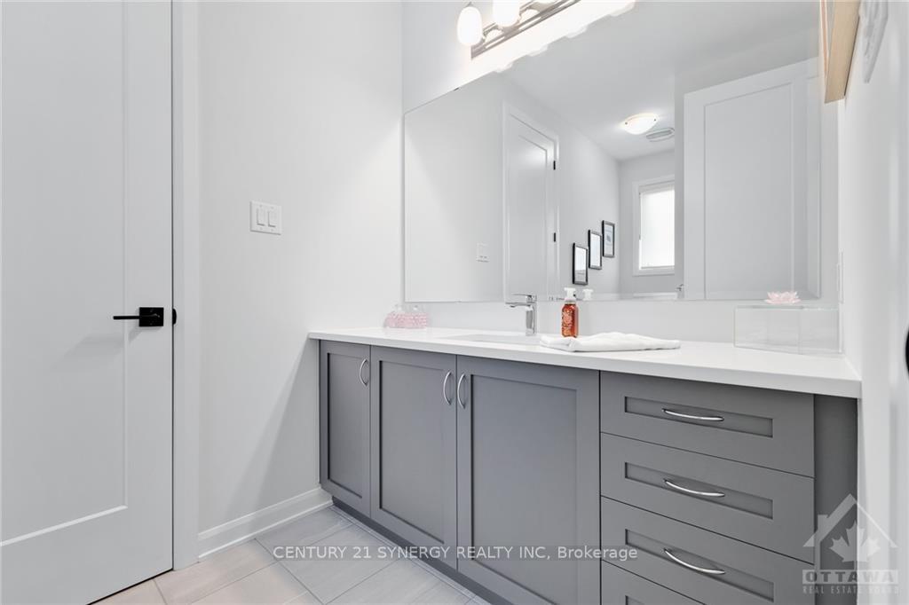 Photo 22 of 240 Skipper Drive, Ottawa, Mahogany Community — HOMEH