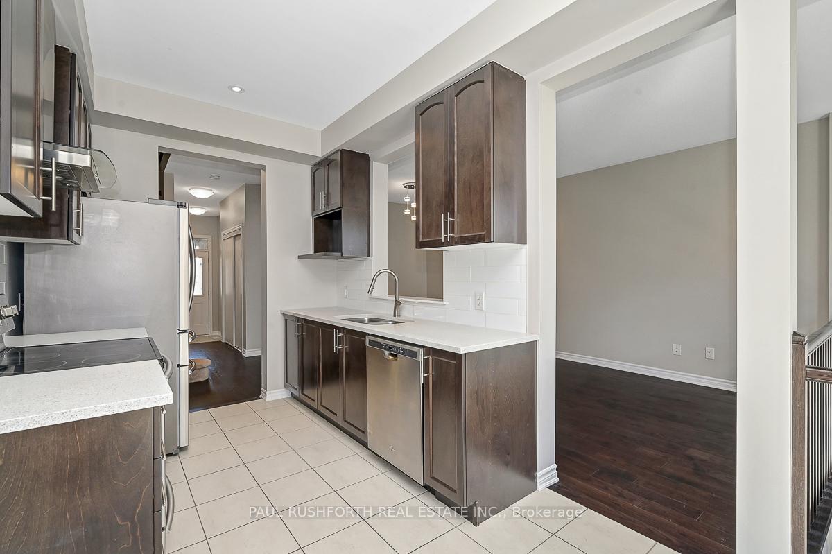 Photo 10 of 51 Tapadero Avenue, Ottawa, Kanata - Emerald Meadows/Trailwest — HOMEH