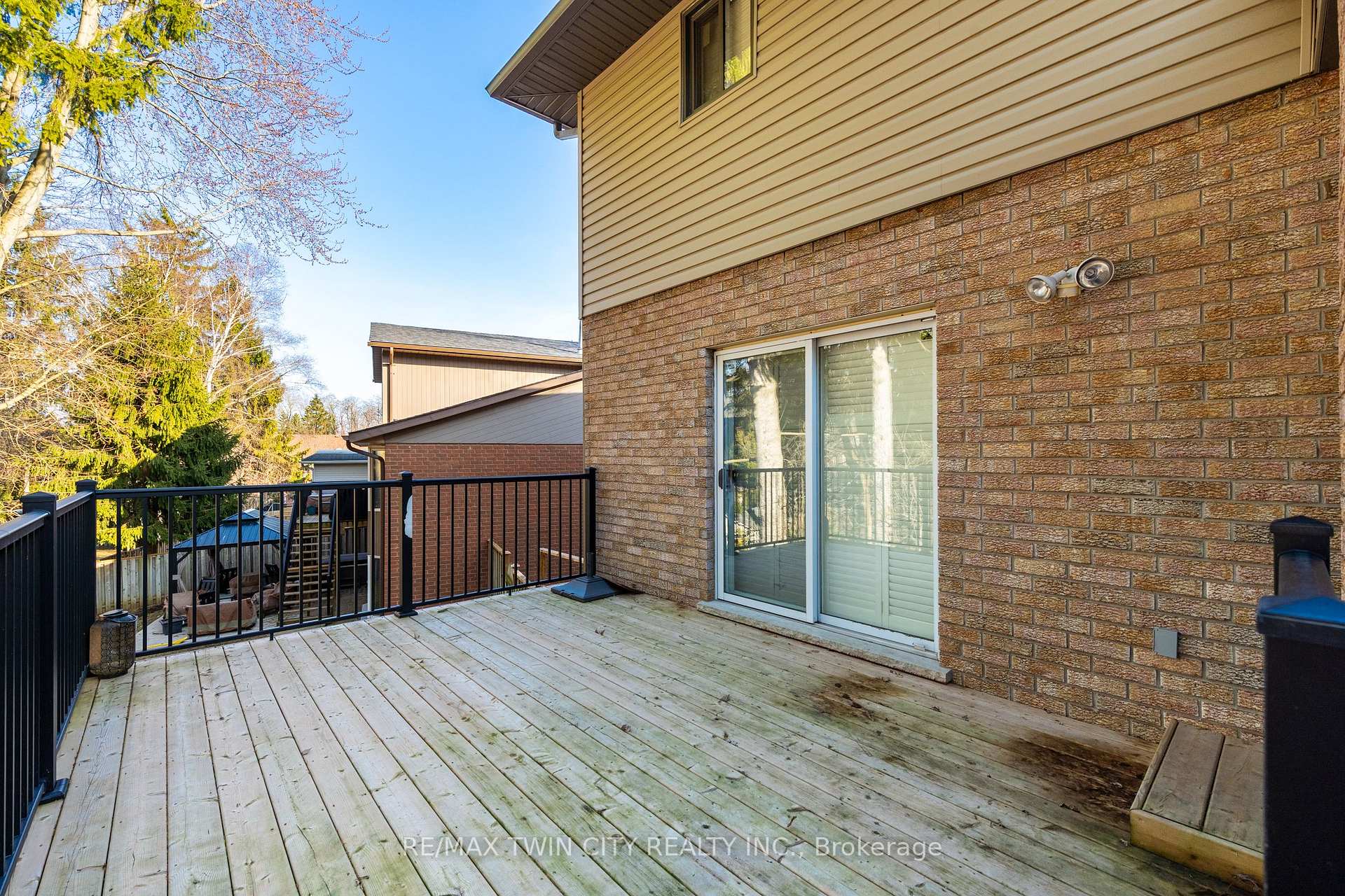 Photo 35 of 8 Mill View Street, Kitchener, Lower Doon — HOMEH