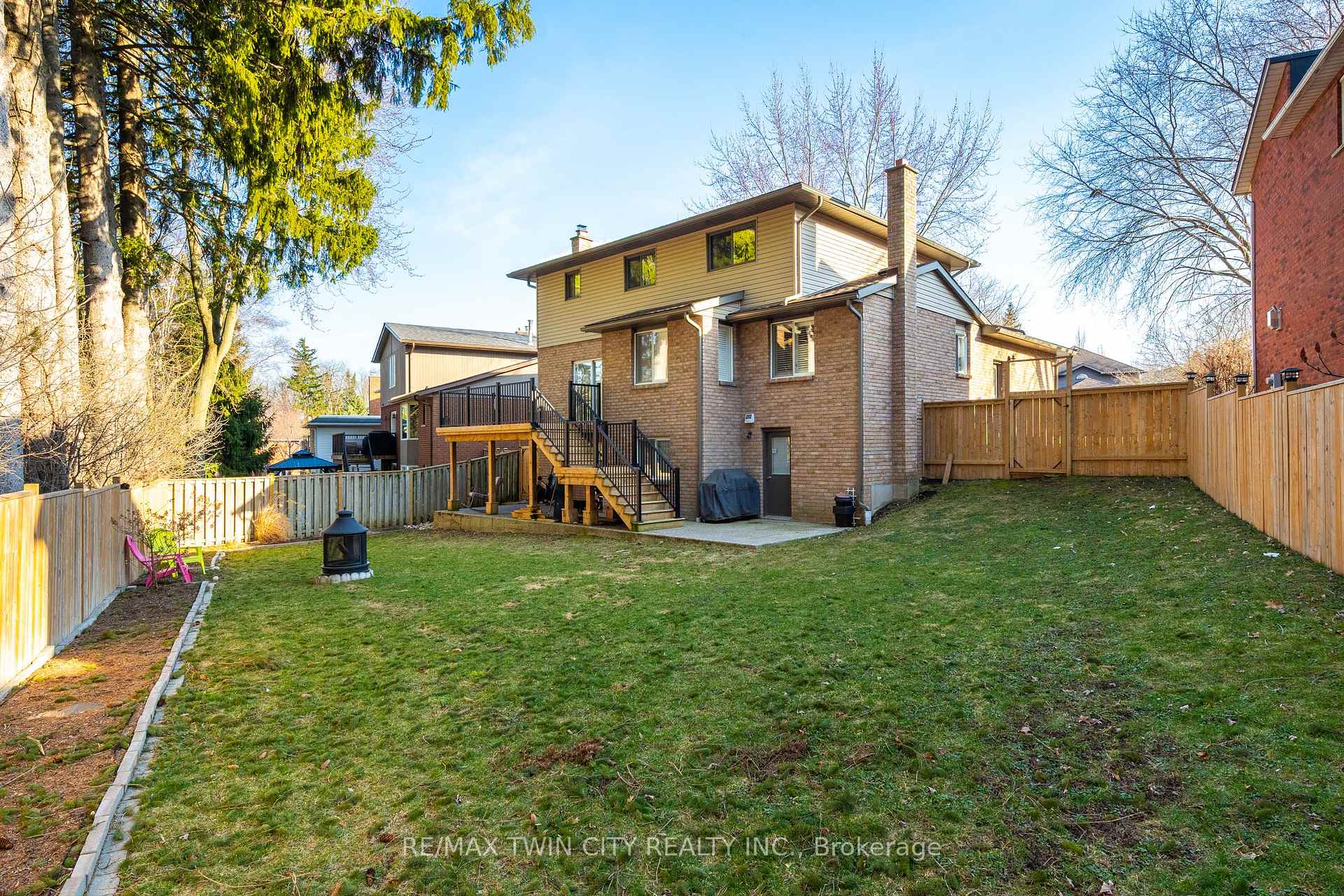 Photo 39 of 8 Mill View Street, Kitchener, Lower Doon — HOMEH