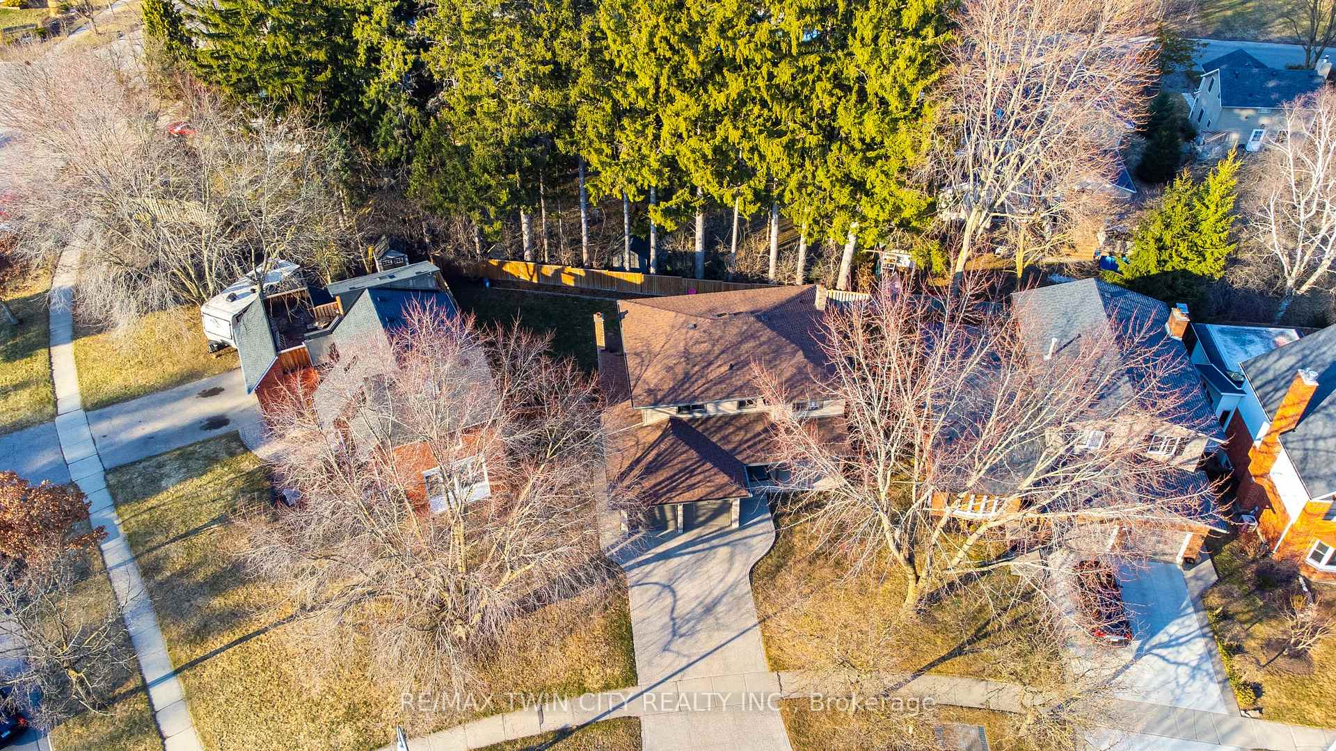 Photo 42 of 8 Mill View Street, Kitchener, Lower Doon — HOMEH