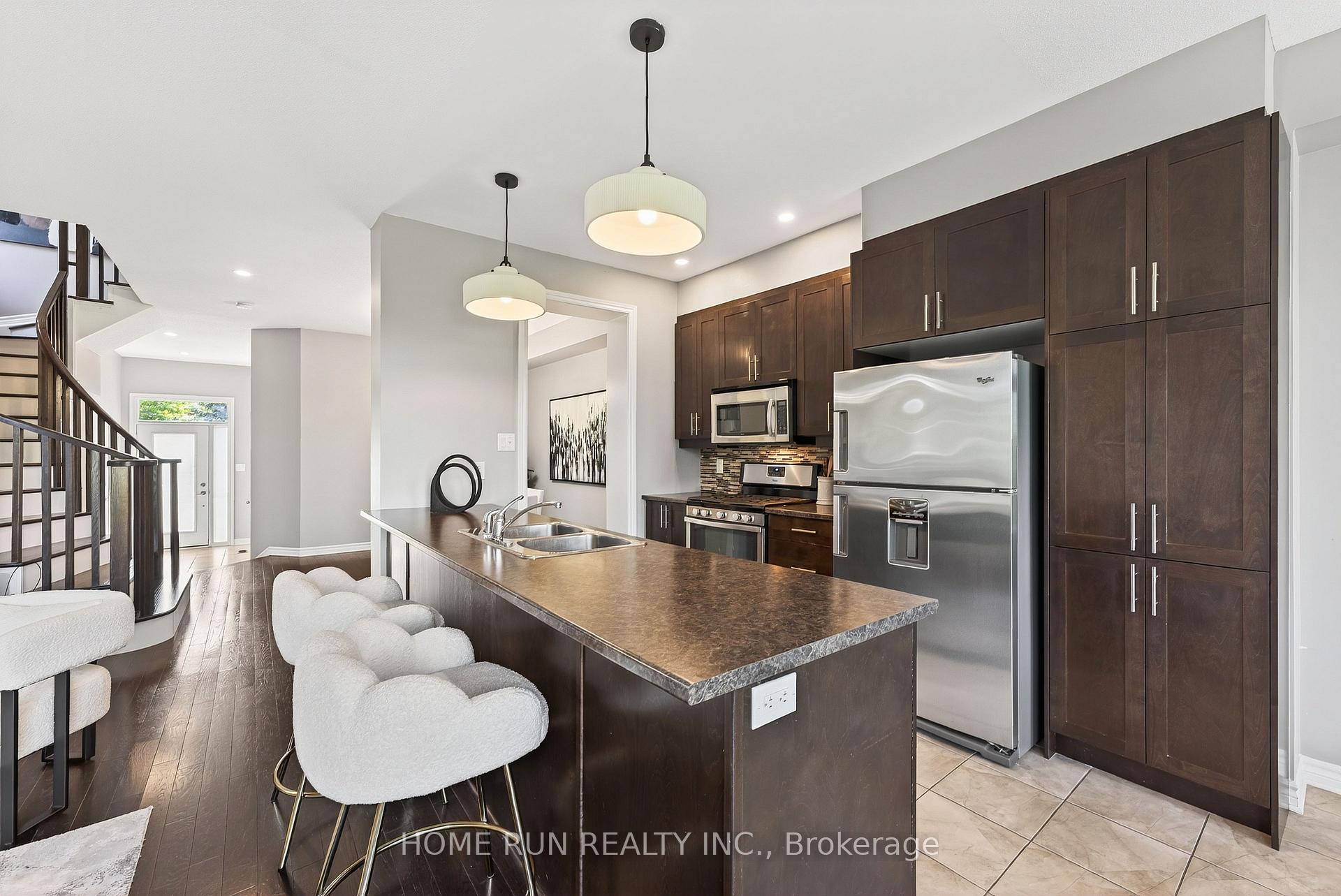 Photo 11 of 140 Kinghaven Crescent, Ottawa, Kanata - Bridlewood — HOMEH