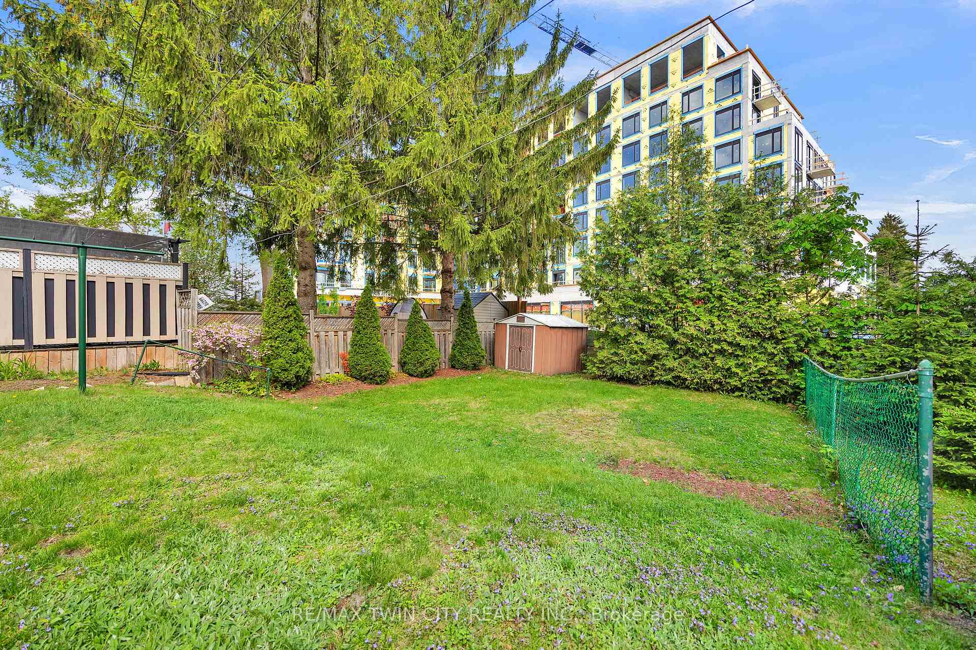 Photo 14 of 7 Stahl Avenue, Kitchener — HOMEH
