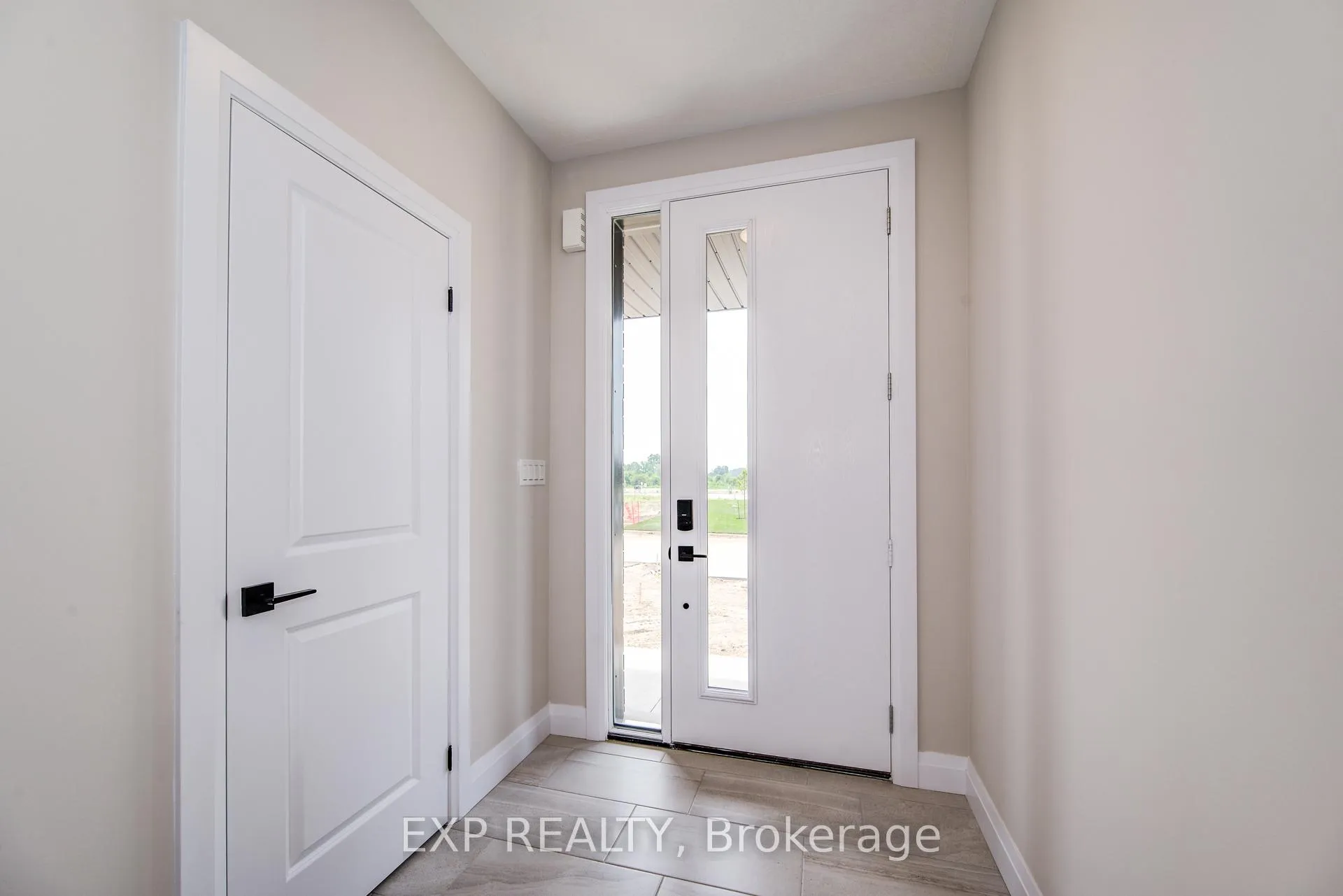 Photo 7 of 102 Thackeray Way, Minto — HOMEH