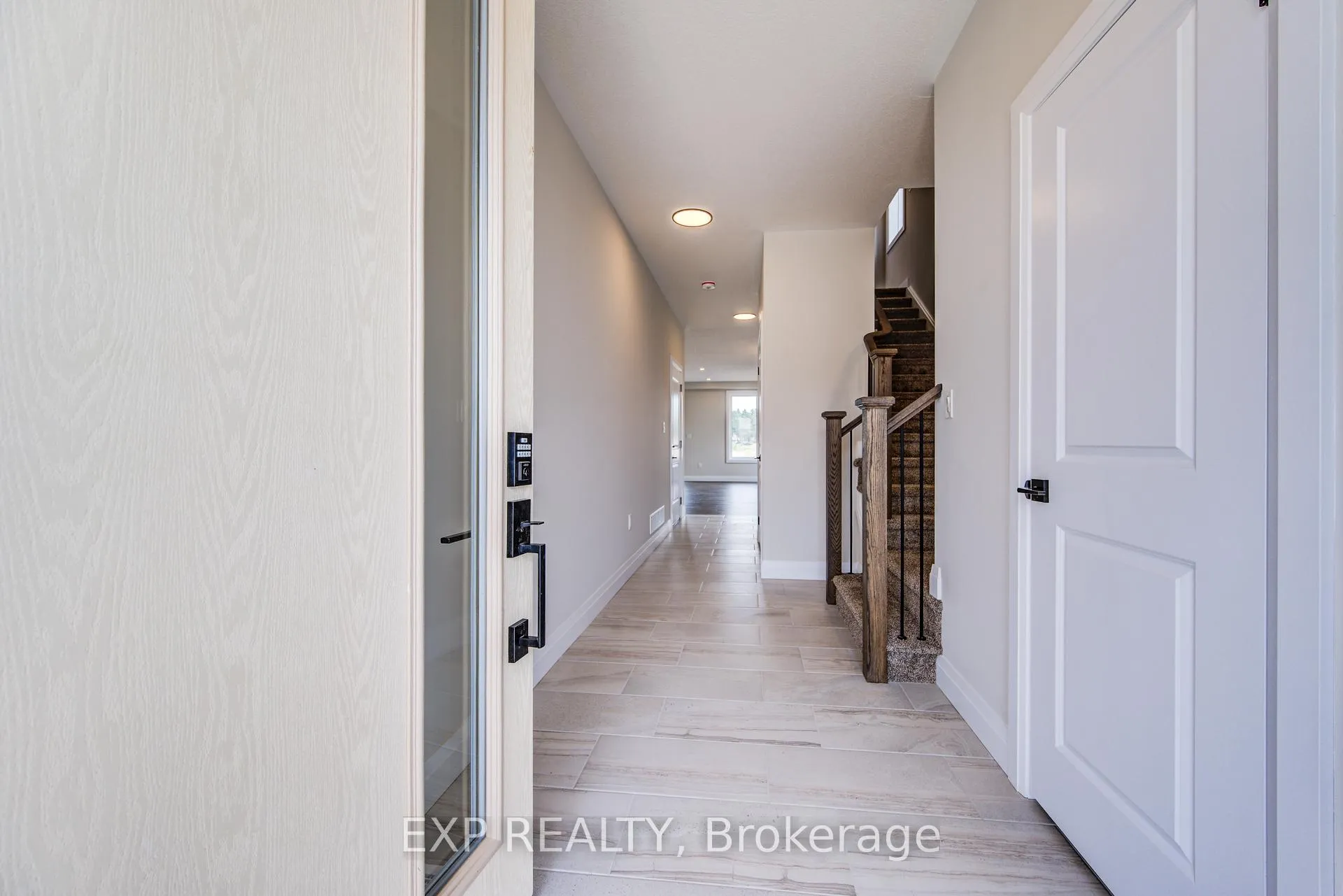 Photo 8 of 102 Thackeray Way, Minto — HOMEH