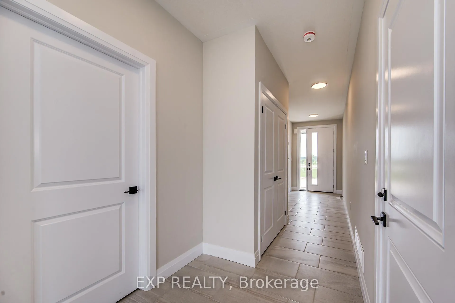 Photo 11 of 102 Thackeray Way, Minto — HOMEH