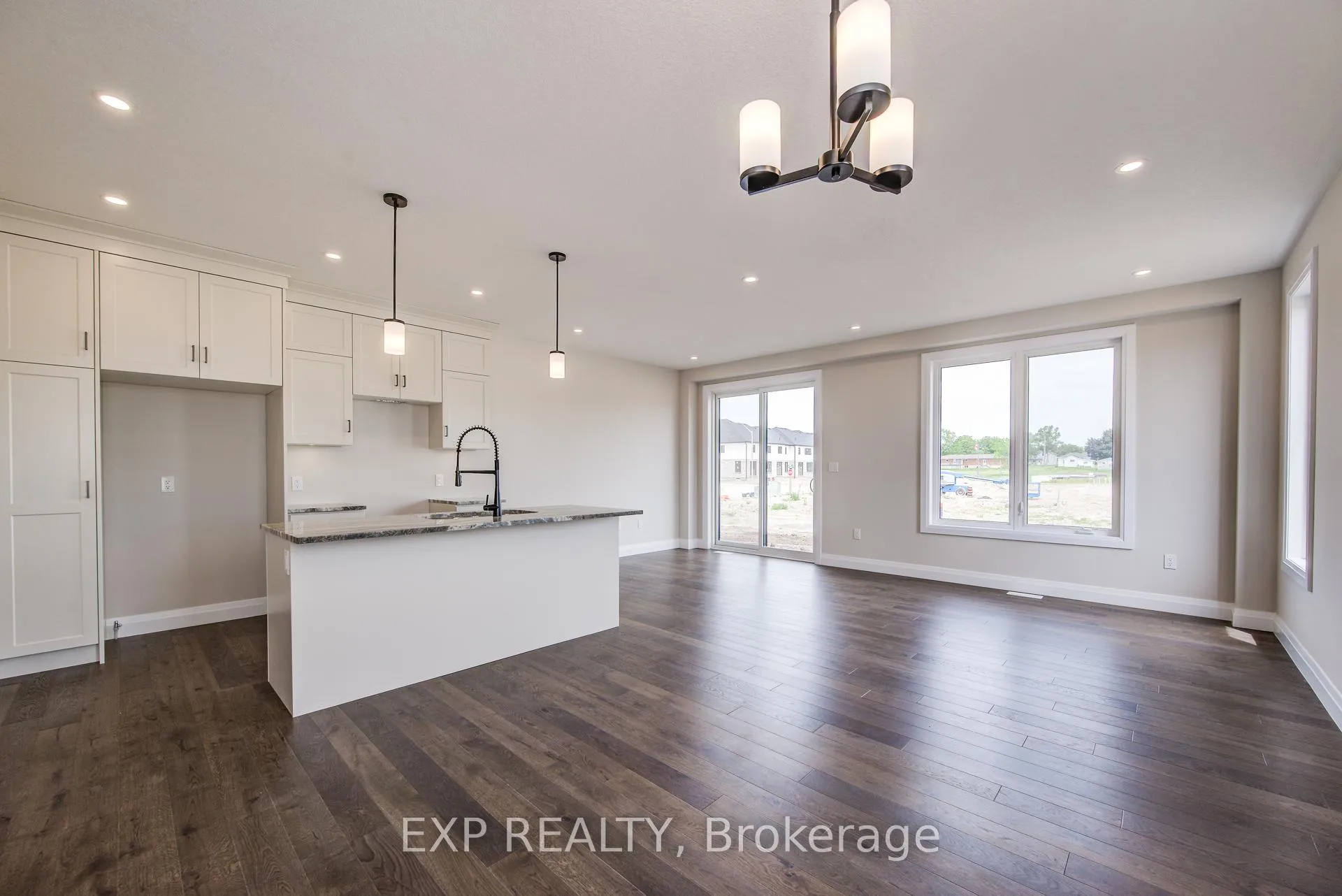 Photo 17 of 102 Thackeray Way, Minto — HOMEH