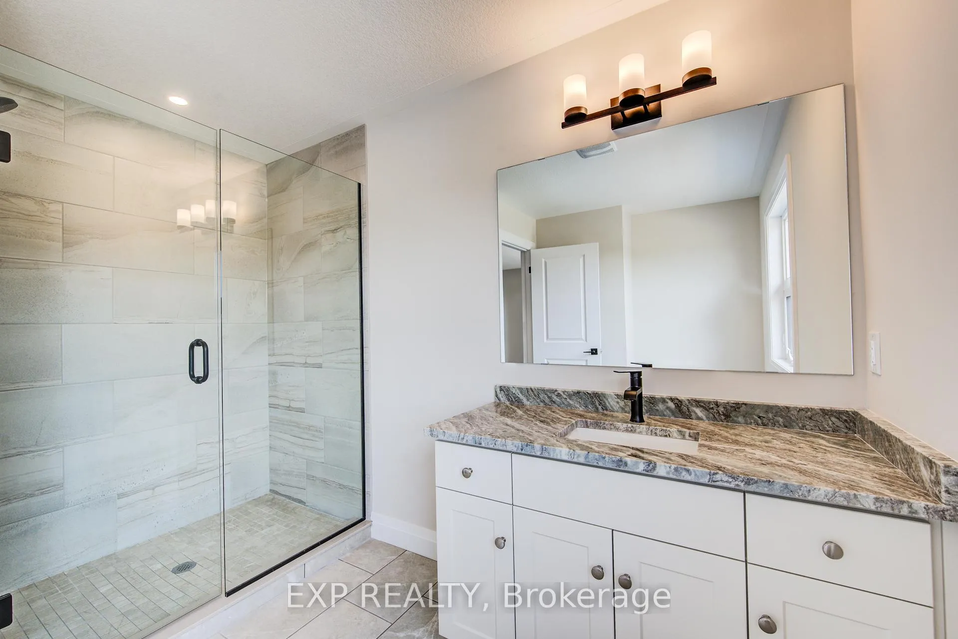 Photo 29 of 102 Thackeray Way, Minto — HOMEH