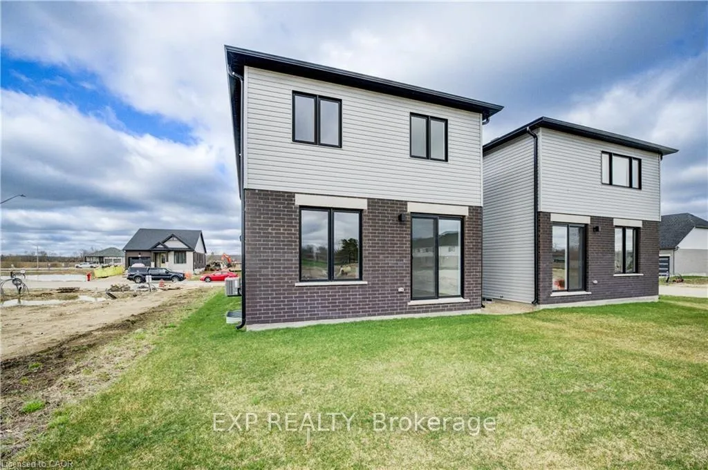 Photo 33 of 102 Thackeray Way, Minto — HOMEH