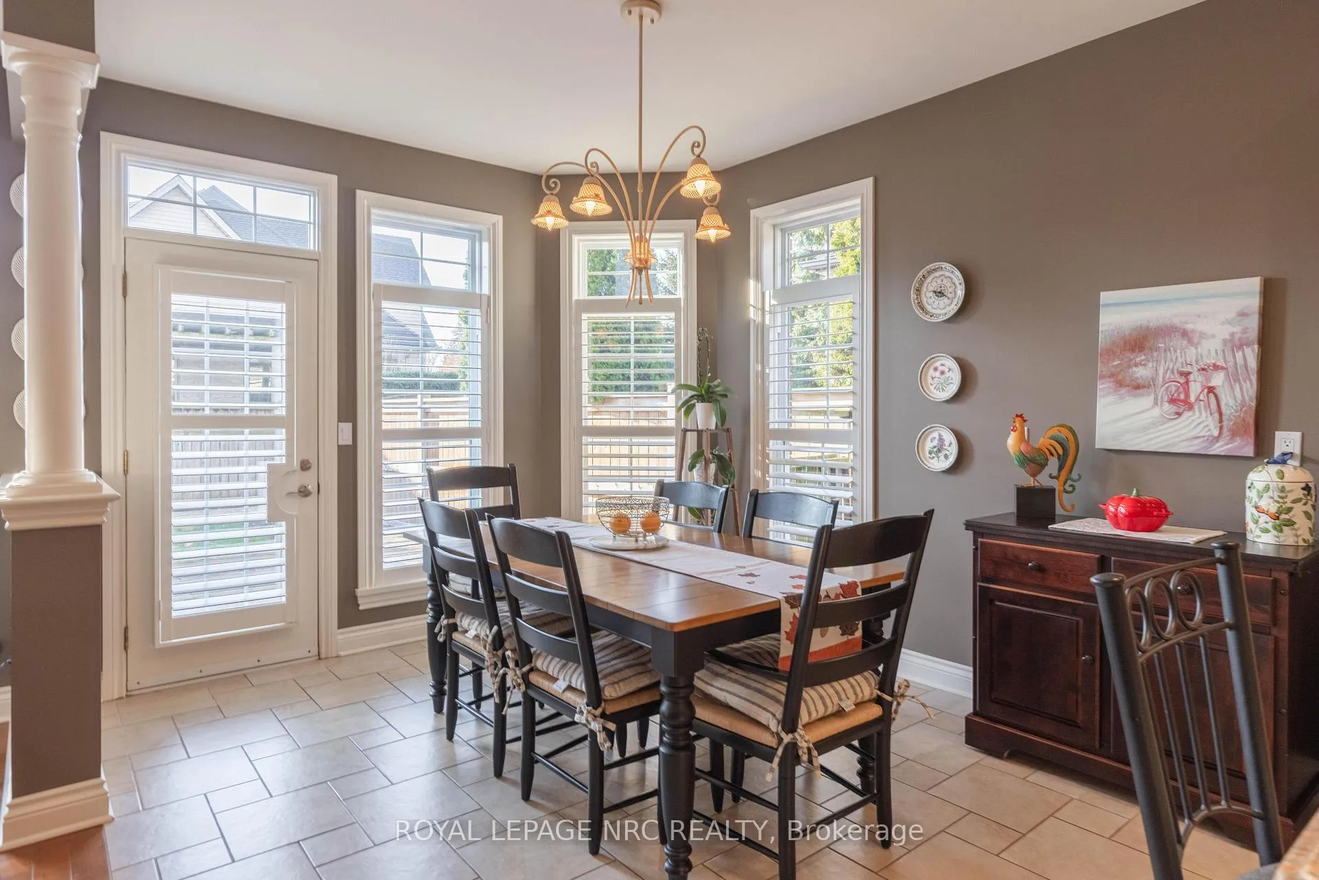 Photo 14 of 47 Countryside Drive, St. Catharines, Grapeview — HOMEH