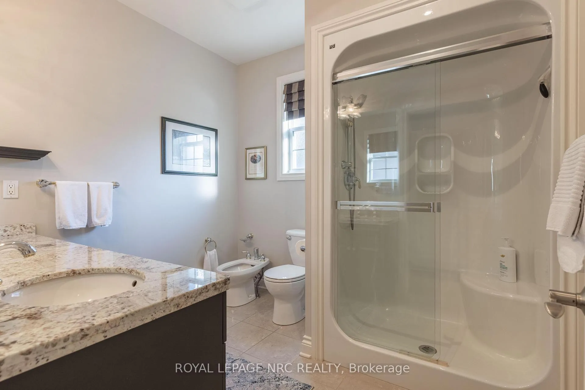 Photo 21 of 47 Countryside Drive, St. Catharines, Grapeview — HOMEH