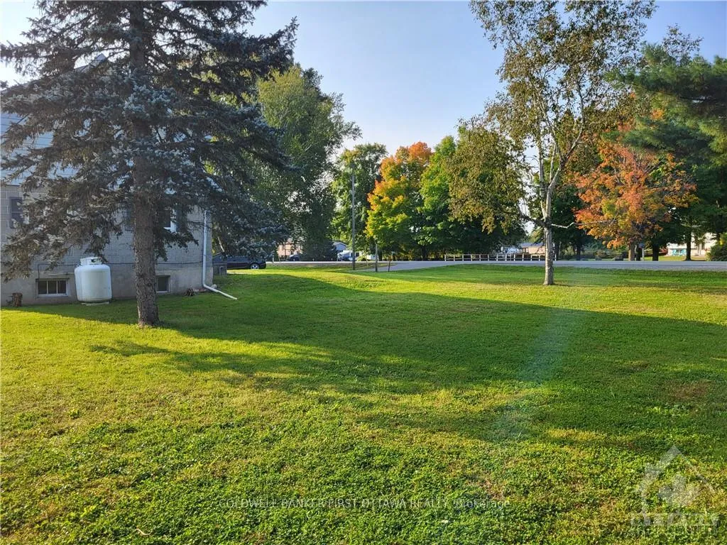 Photo 2 of 5687 First Line Road, Ottawa, Mahogany Community — HOMEH