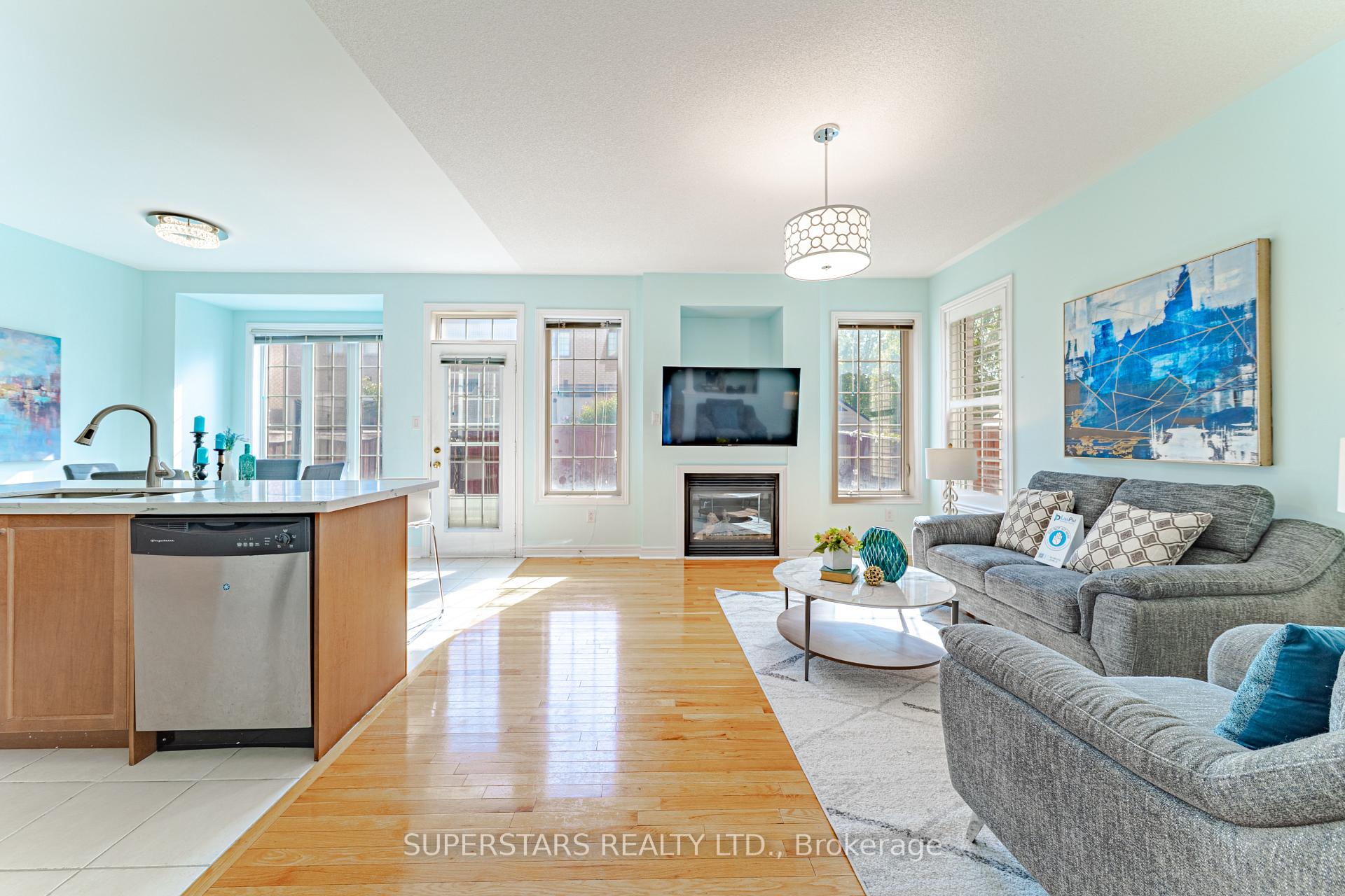 Photo 13 of 1 Stoney Creek Drive, Markham, Greensborough — HOMEH