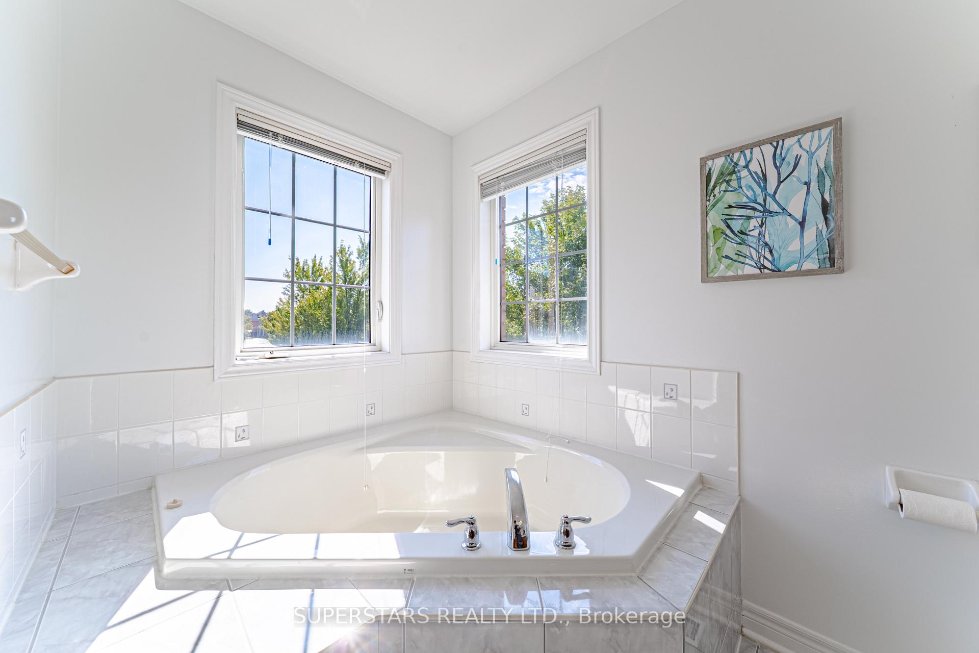 Photo 25 of 1 Stoney Creek Drive, Markham, Greensborough — HOMEH