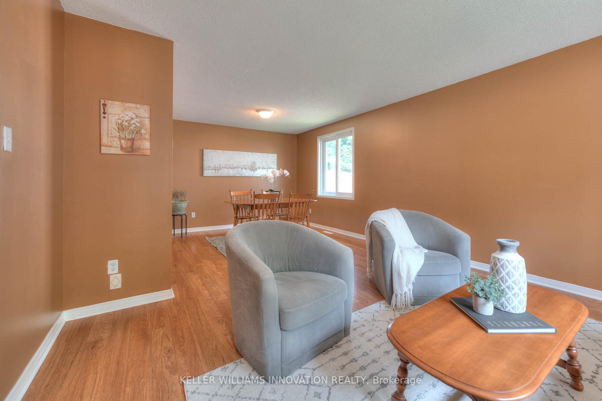 Photo 10 of 53 Biehn Drive, Kitchener — HOMEH