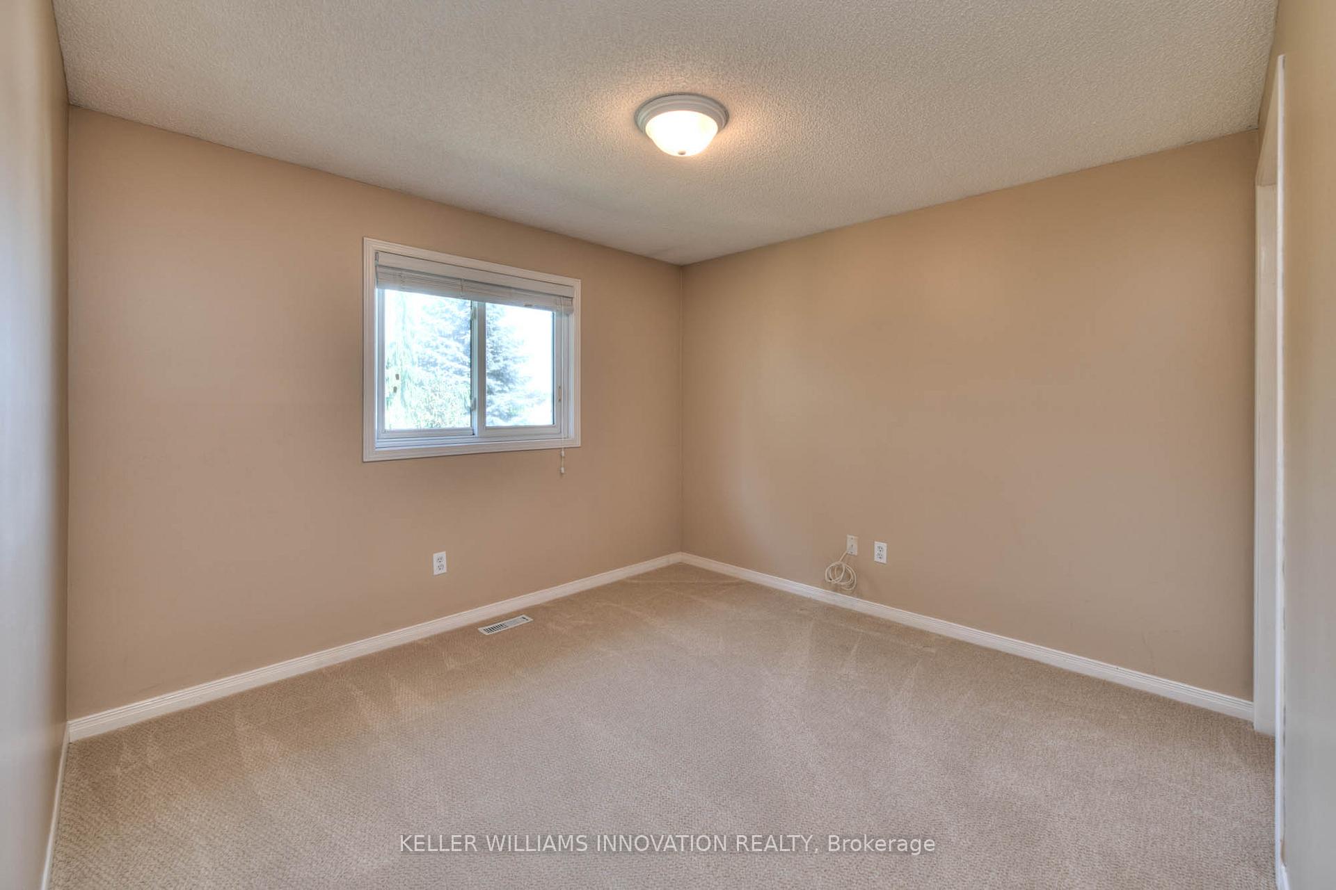 Photo 20 of 53 Biehn Drive, Kitchener — HOMEH