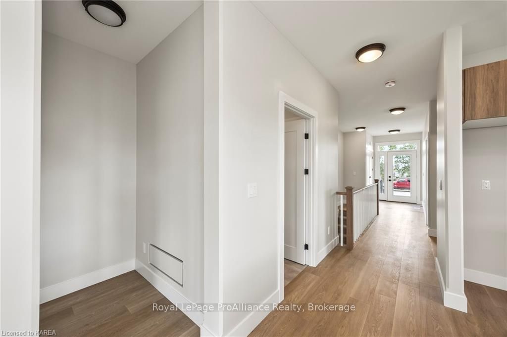 Photo 30 of 136 Mcdonough Crescent, Loyalist, Amherstview — HOMEH