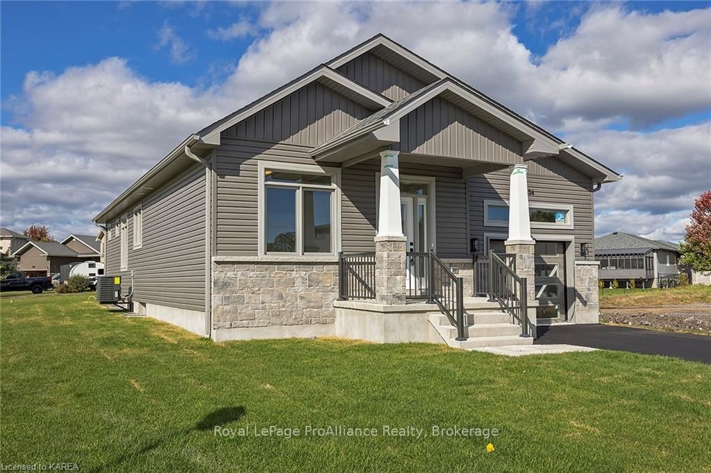 Photo 3 of 136 Mcdonough Crescent, Loyalist, Amherstview — HOMEH