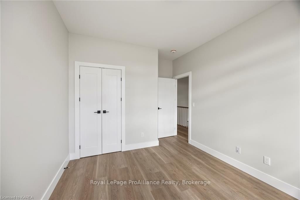 Photo 16 of 136 Mcdonough Crescent, Loyalist, Amherstview — HOMEH