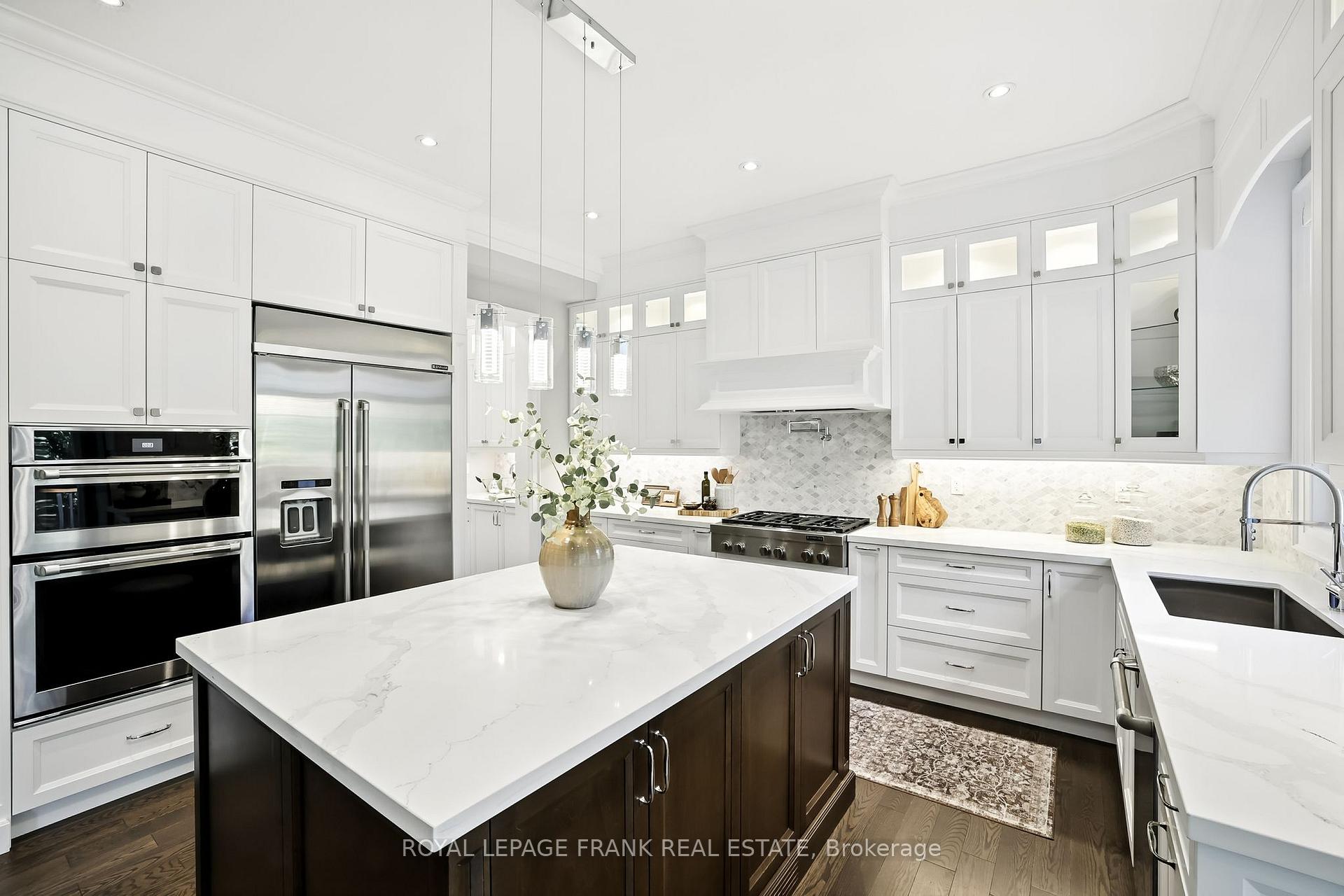 Photo 18 of 52 Wootten Way N, Markham, Markham Village — HOMEH
