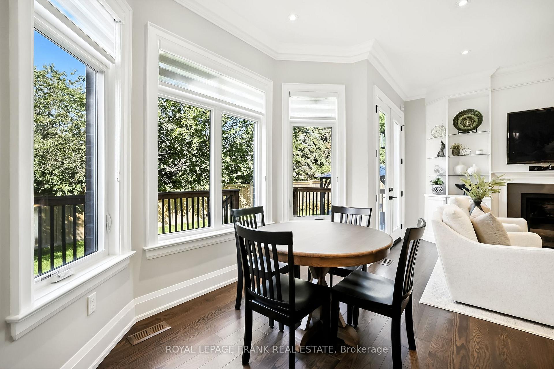 Photo 24 of 52 Wootten Way N, Markham, Markham Village — HOMEH