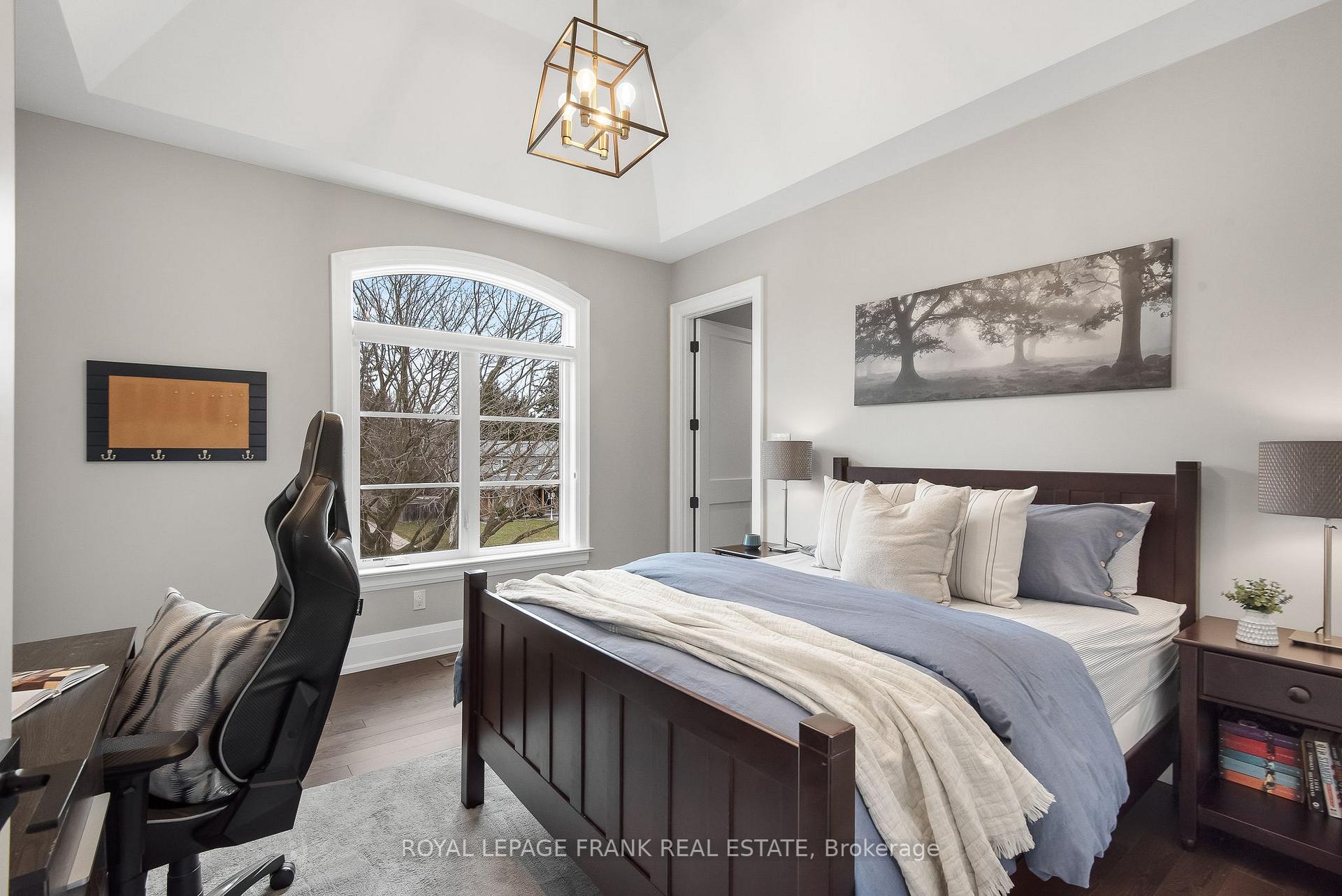 Photo 31 of 52 Wootten Way N, Markham, Markham Village — HOMEH