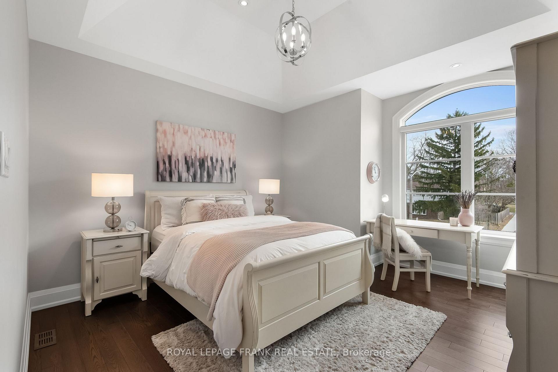 Photo 33 of 52 Wootten Way N, Markham, Markham Village — HOMEH